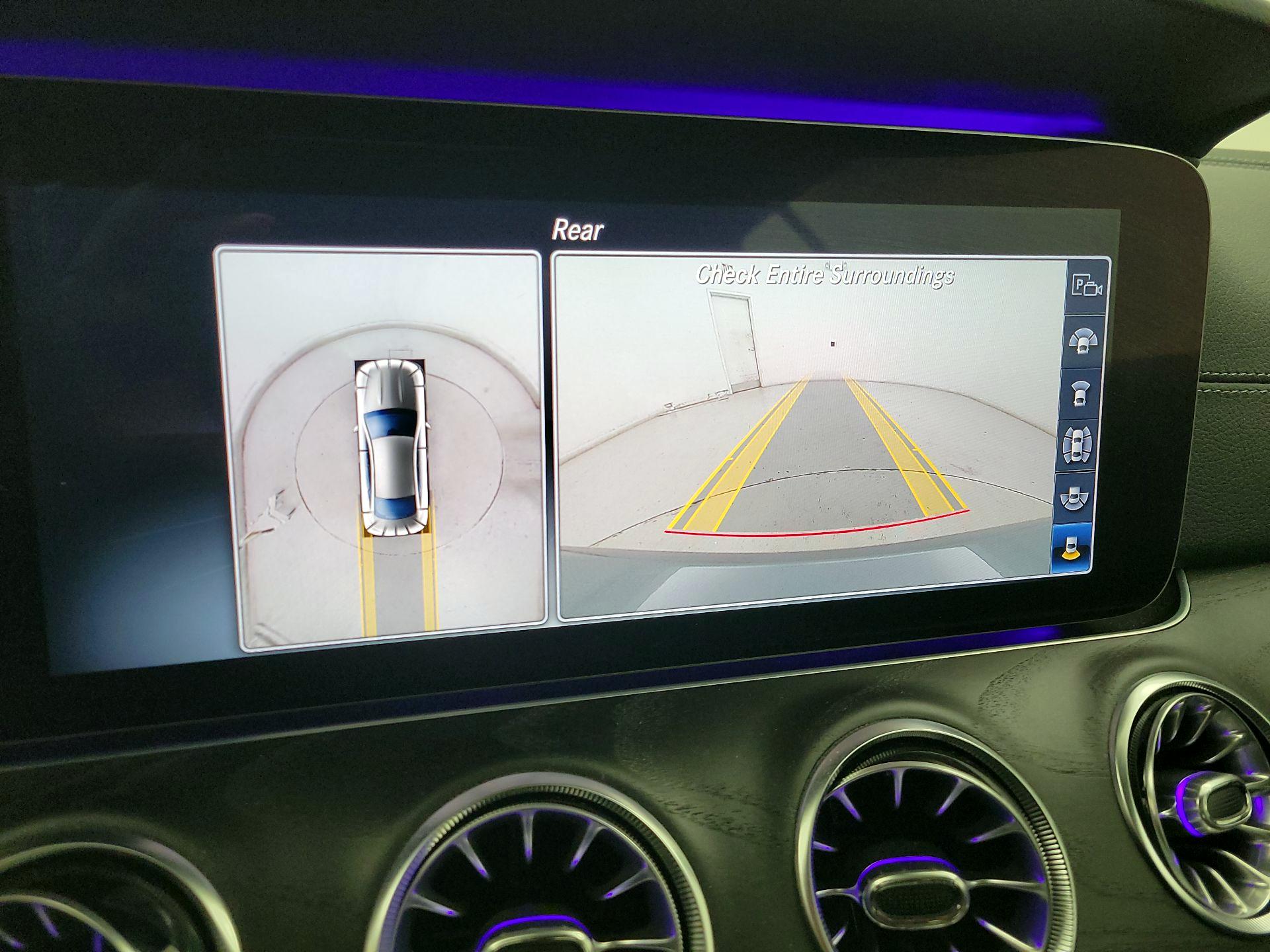 Thumbnail: 2020 Mercedes-Benz E-Class - 15