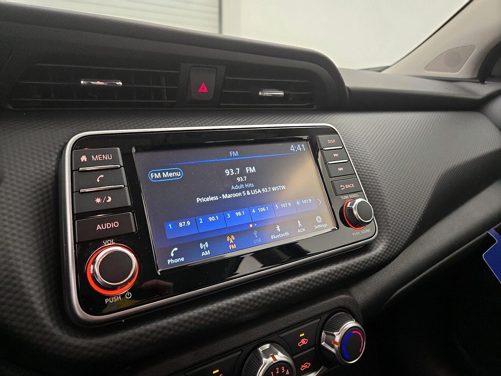 Thumbnail: 2024 Nissan Kicks - 15