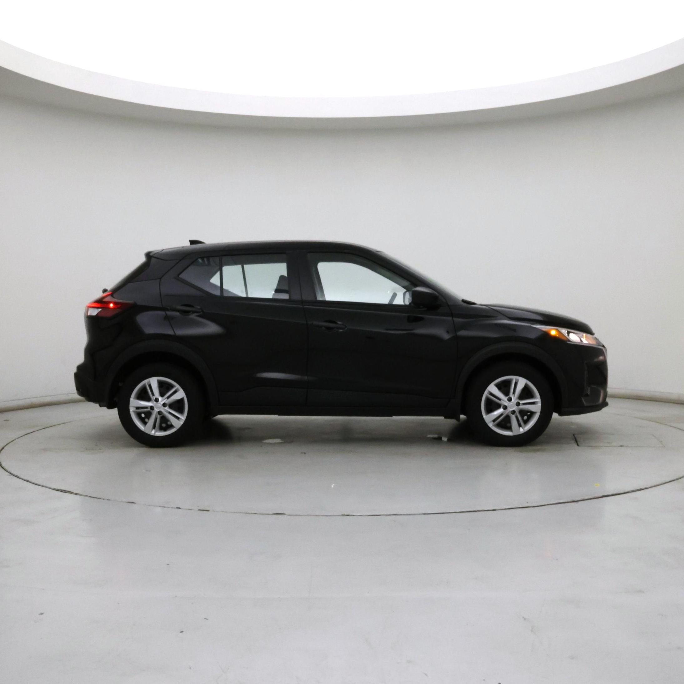 Thumbnail: 2024 Nissan Kicks - 7