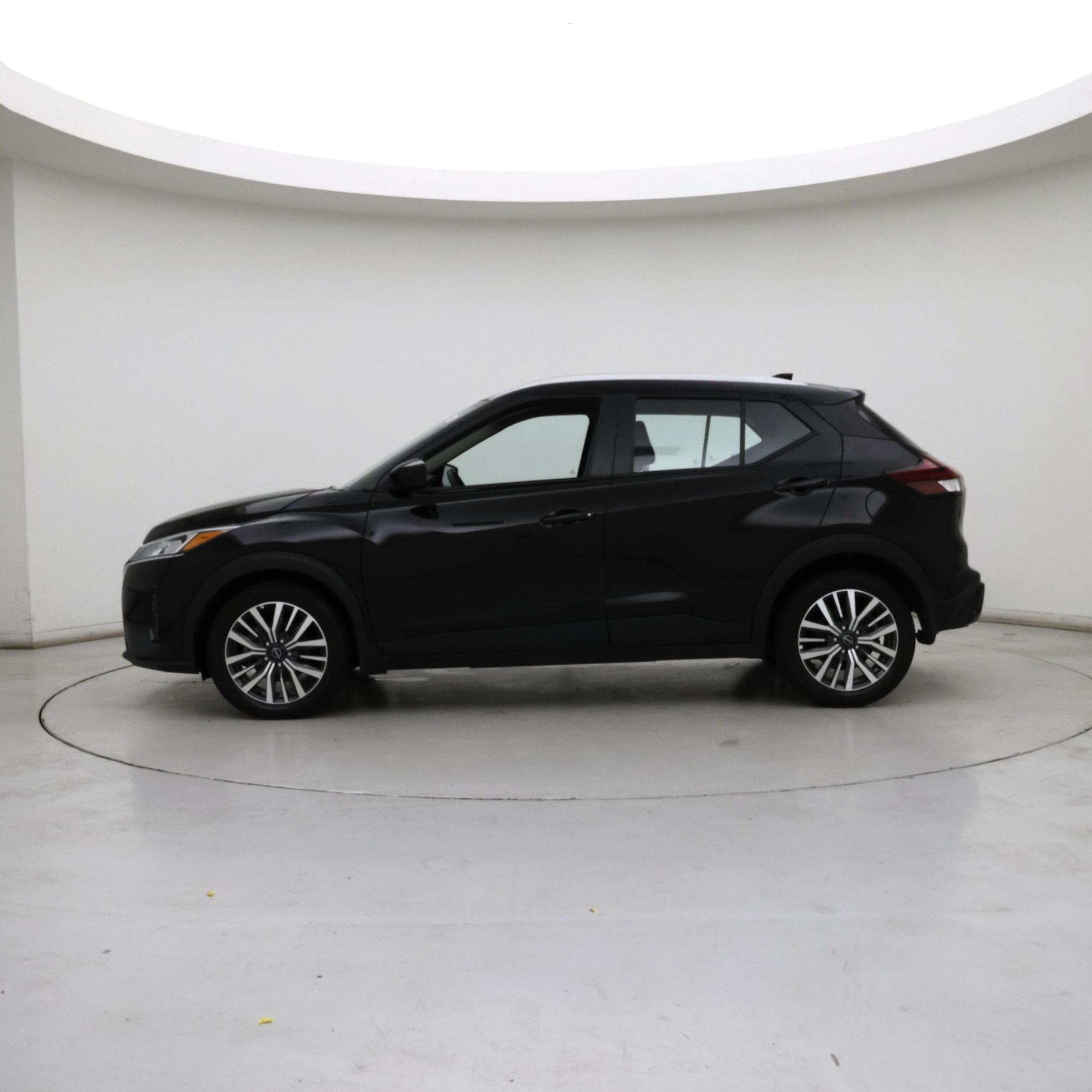 Thumbnail: 2024 Nissan Kicks - 3