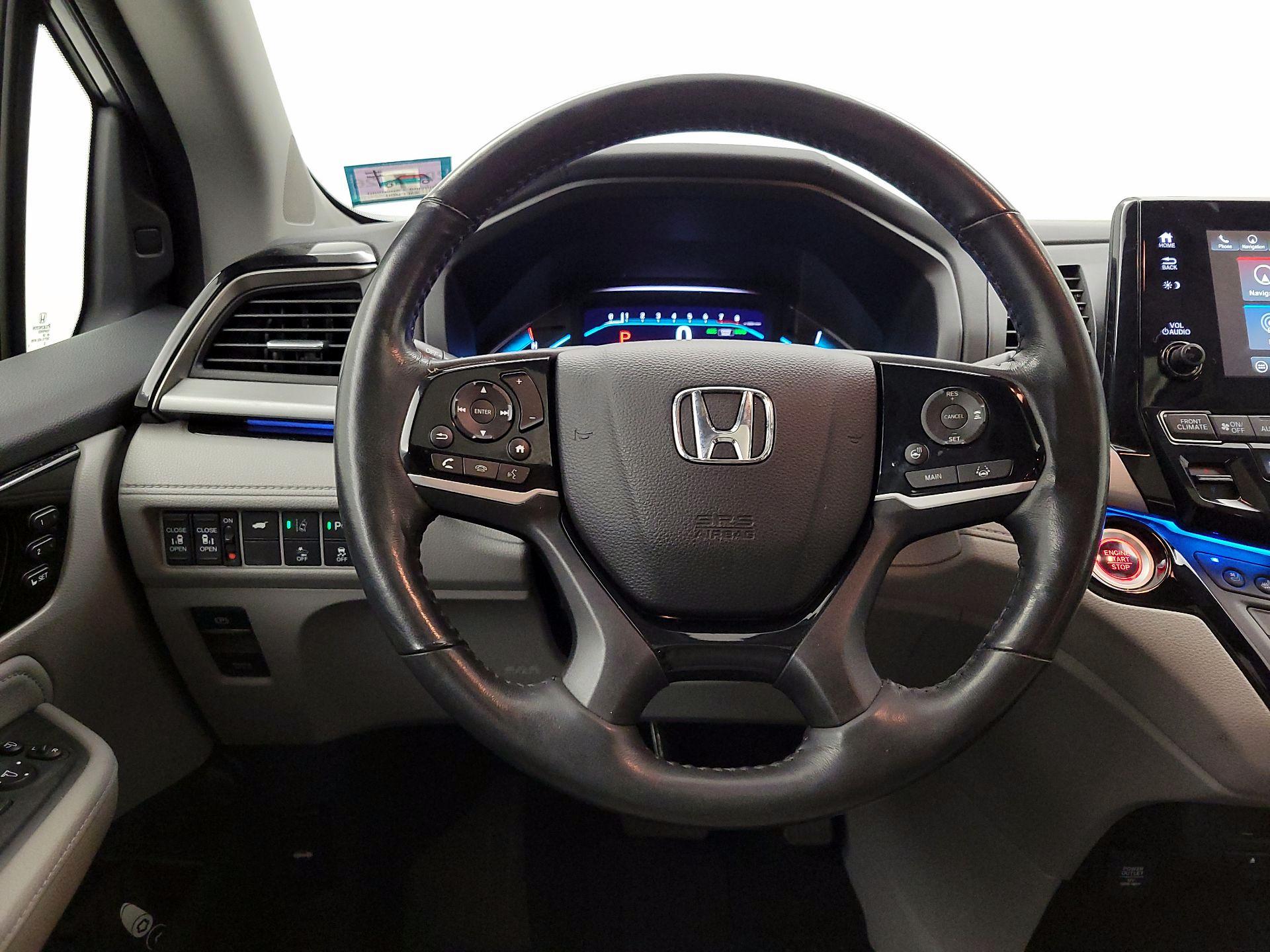 Thumbnail: 2018 Honda Odyssey - 10
