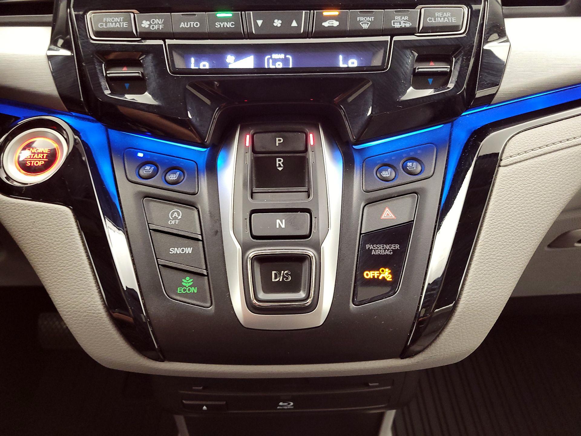 Thumbnail: 2018 Honda Odyssey - 18