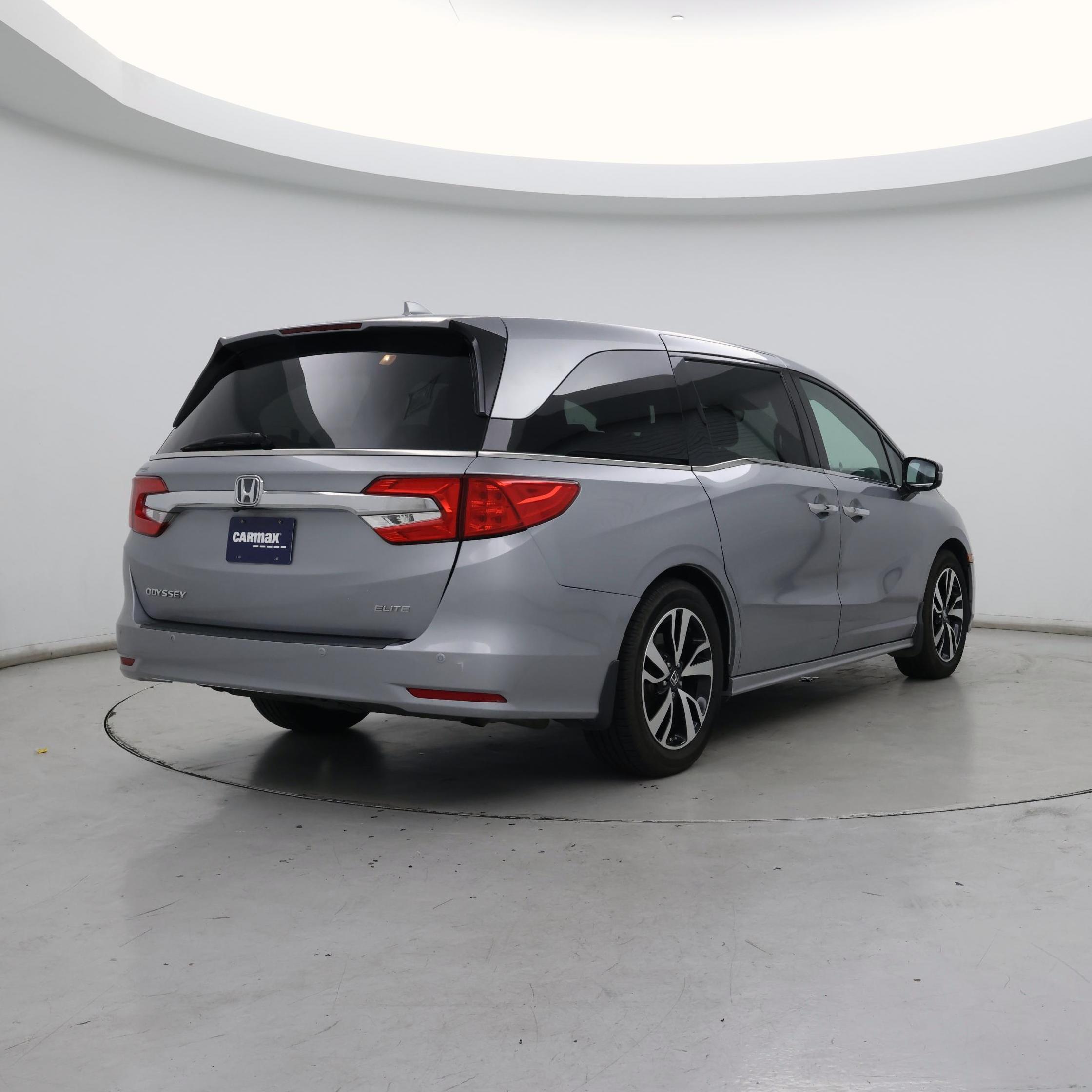 Thumbnail: 2018 Honda Odyssey - 8