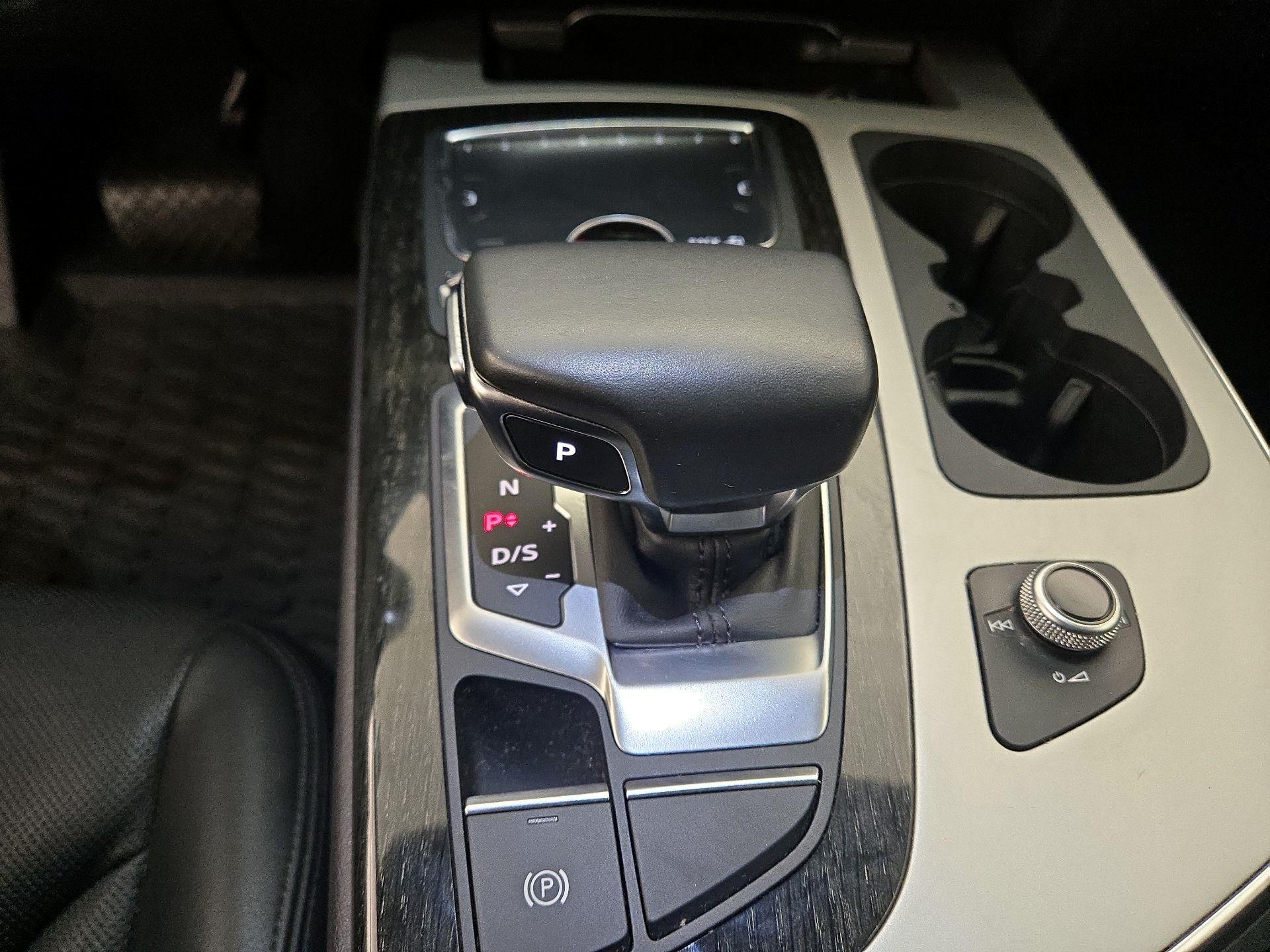 Thumbnail: 2019 Audi Q7 - 17