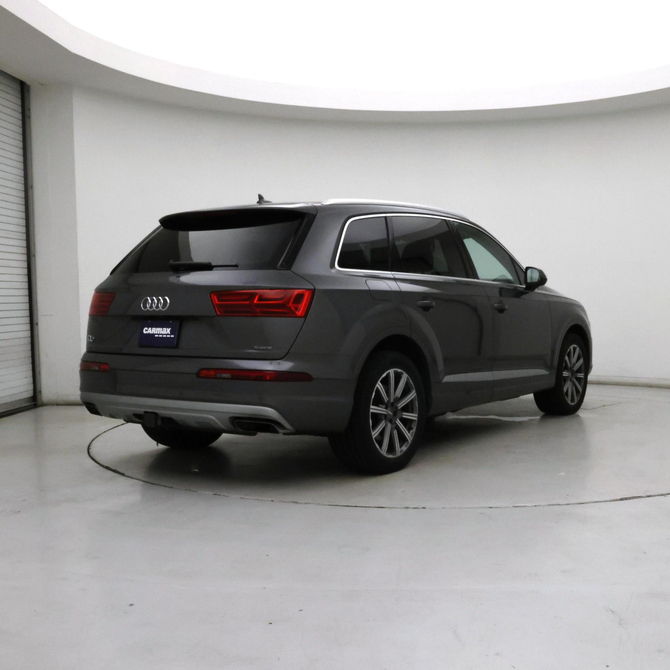 Thumbnail: 2019 Audi Q7 - 8