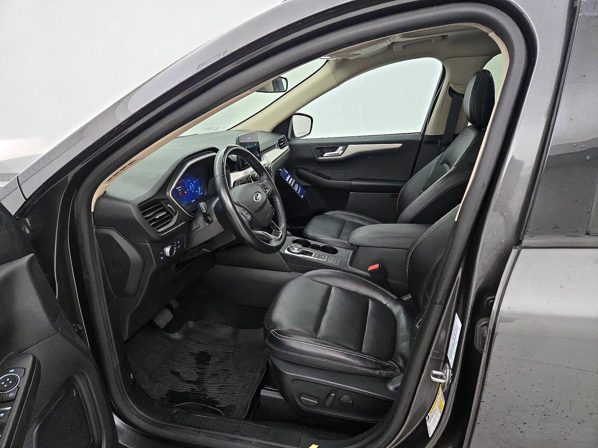 Thumbnail: 2020 Ford Escape - 11