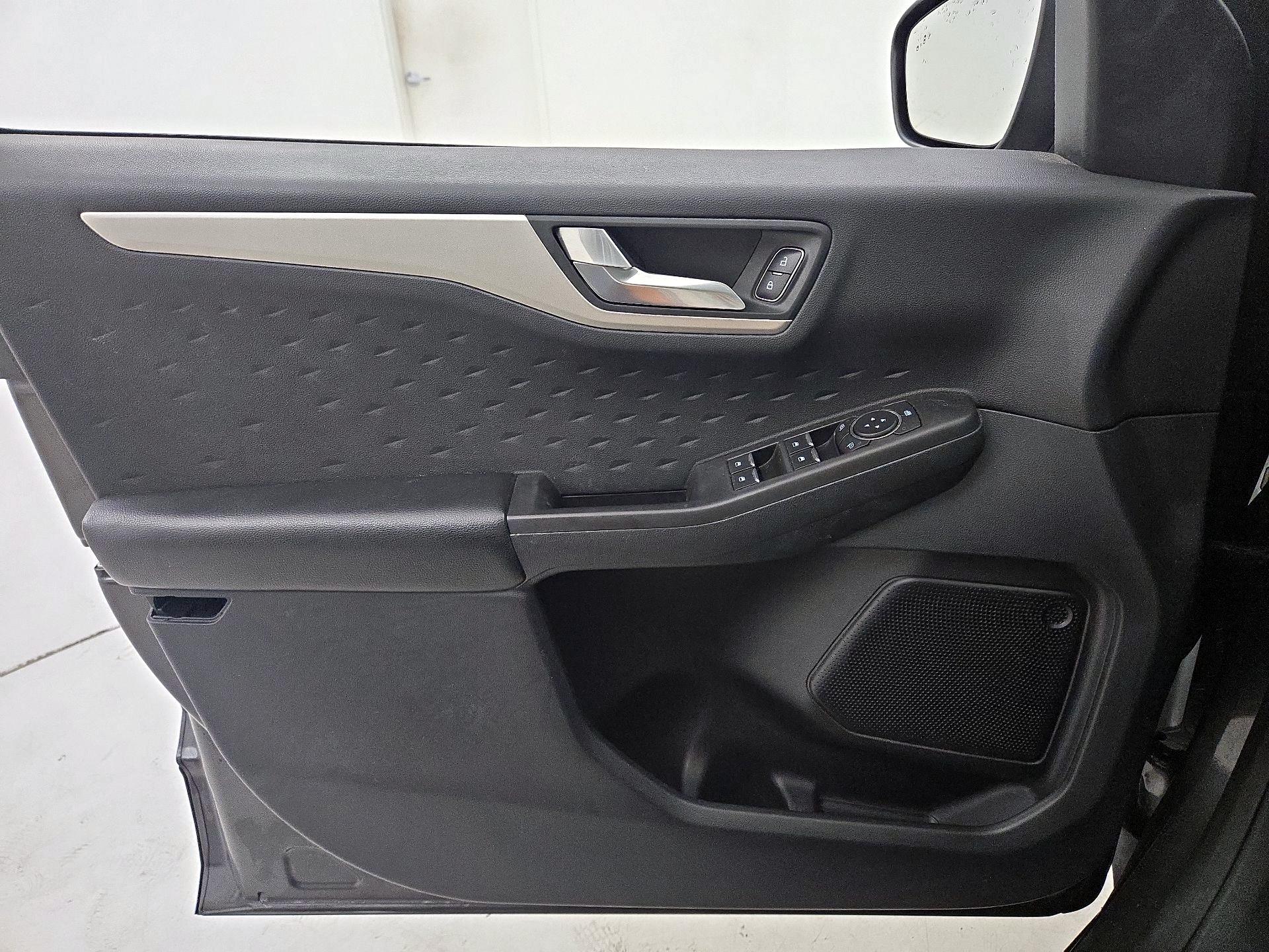 Thumbnail: 2020 Ford Escape - 12
