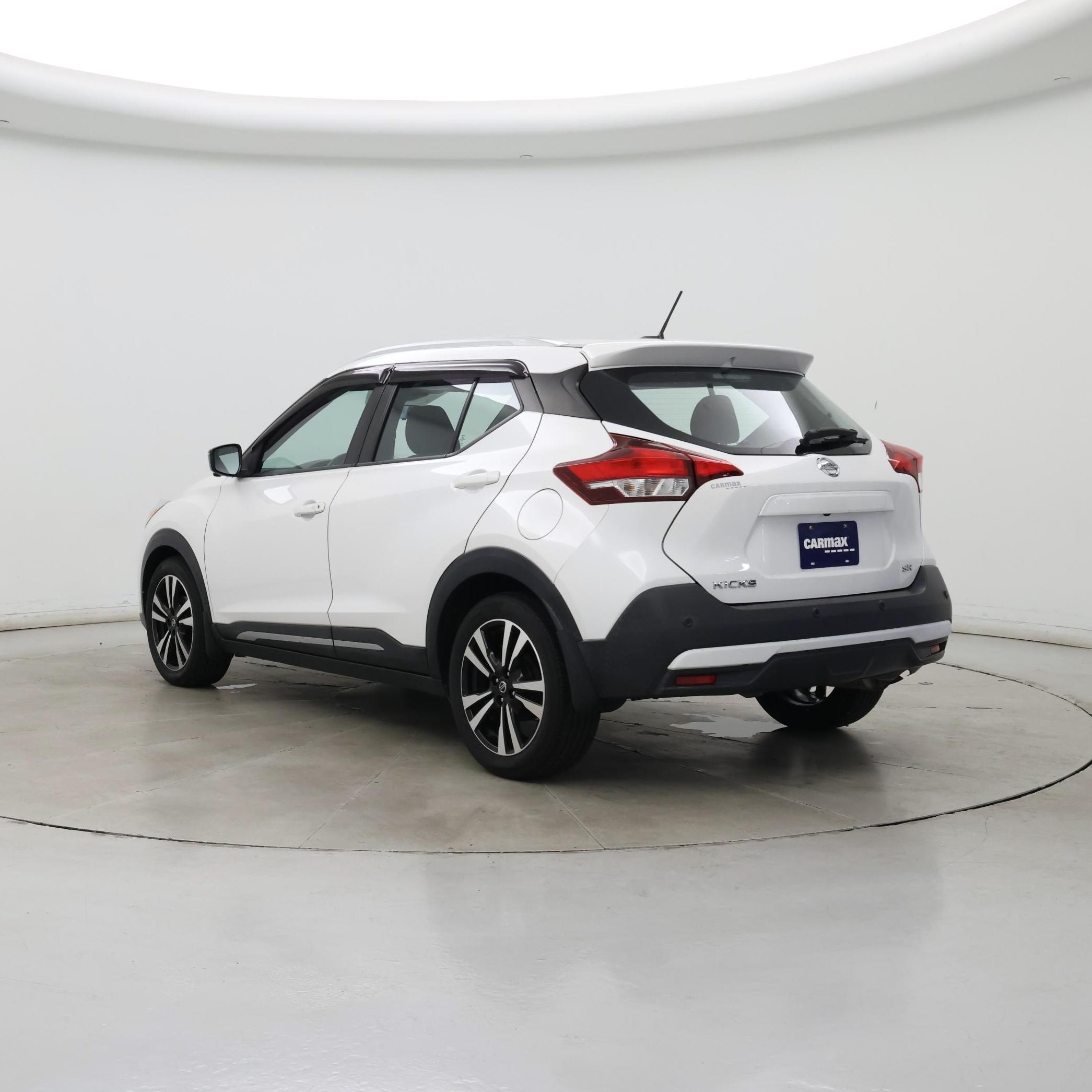 Thumbnail: 2020 Nissan Kicks - 2