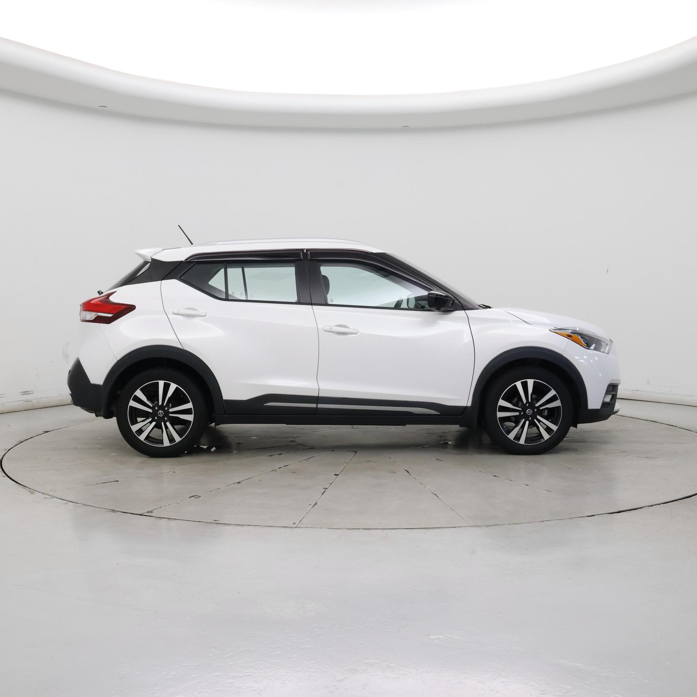 Thumbnail: 2020 Nissan Kicks - 7