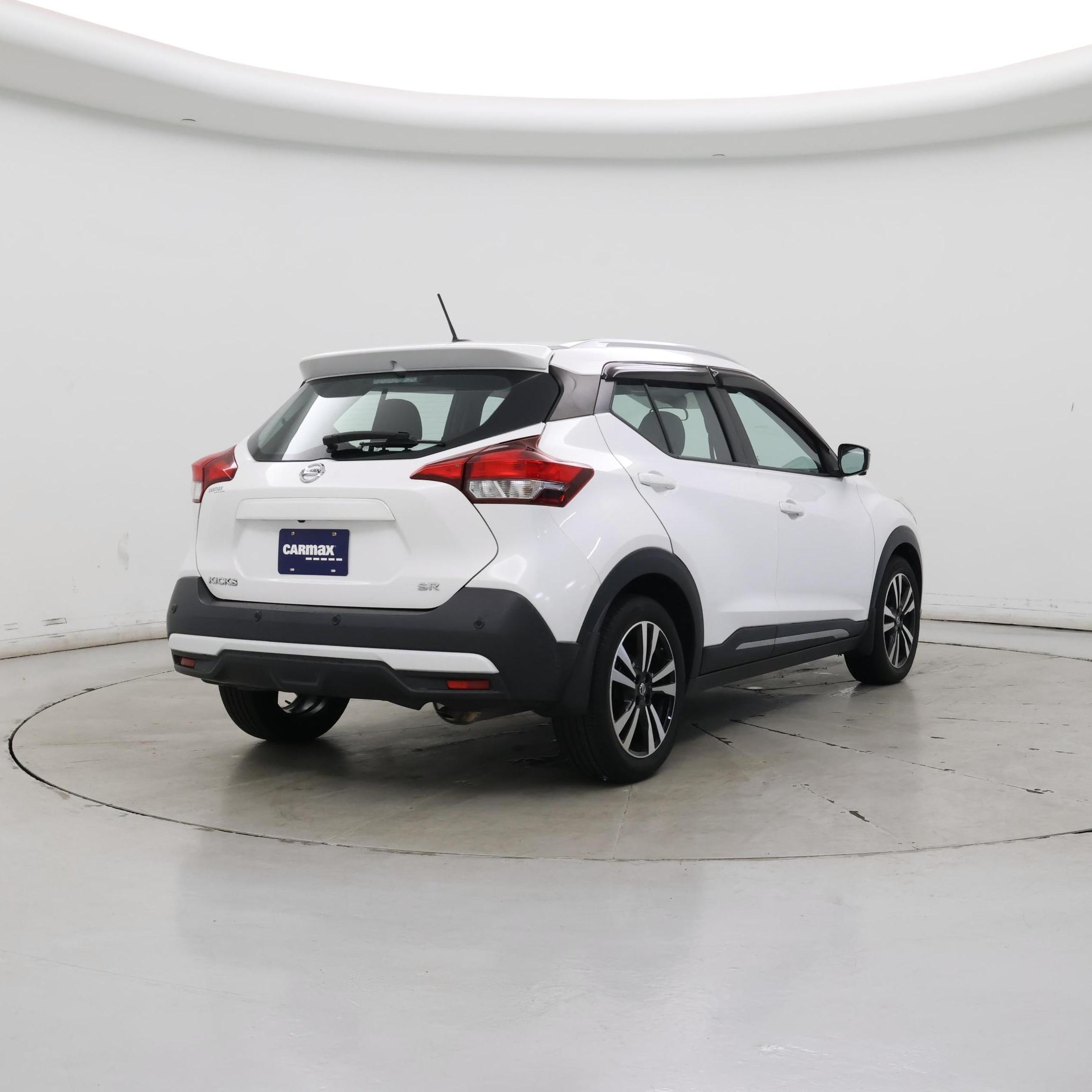 Thumbnail: 2020 Nissan Kicks - 8