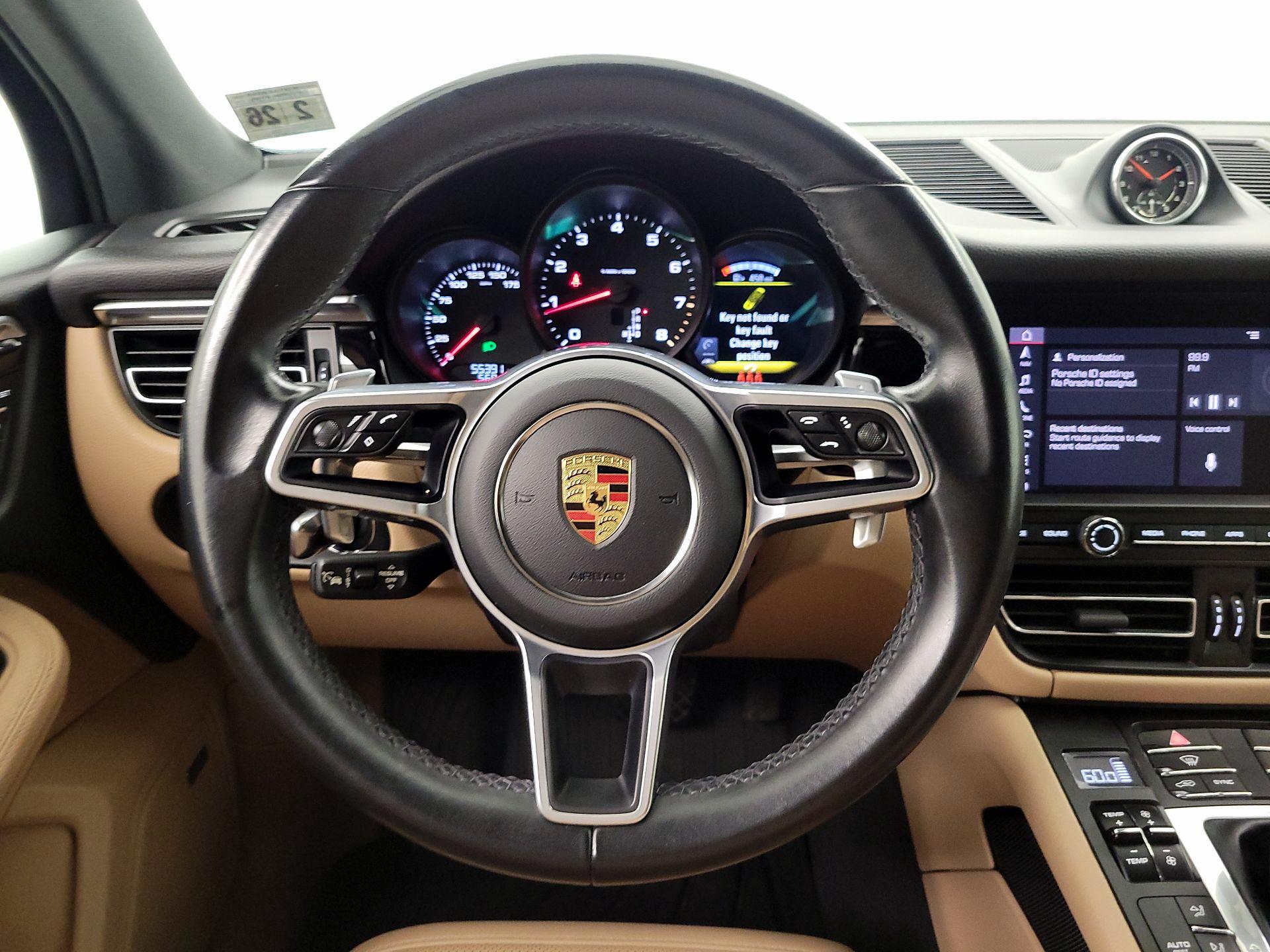 Thumbnail: 2021 Porsche Macan - 10