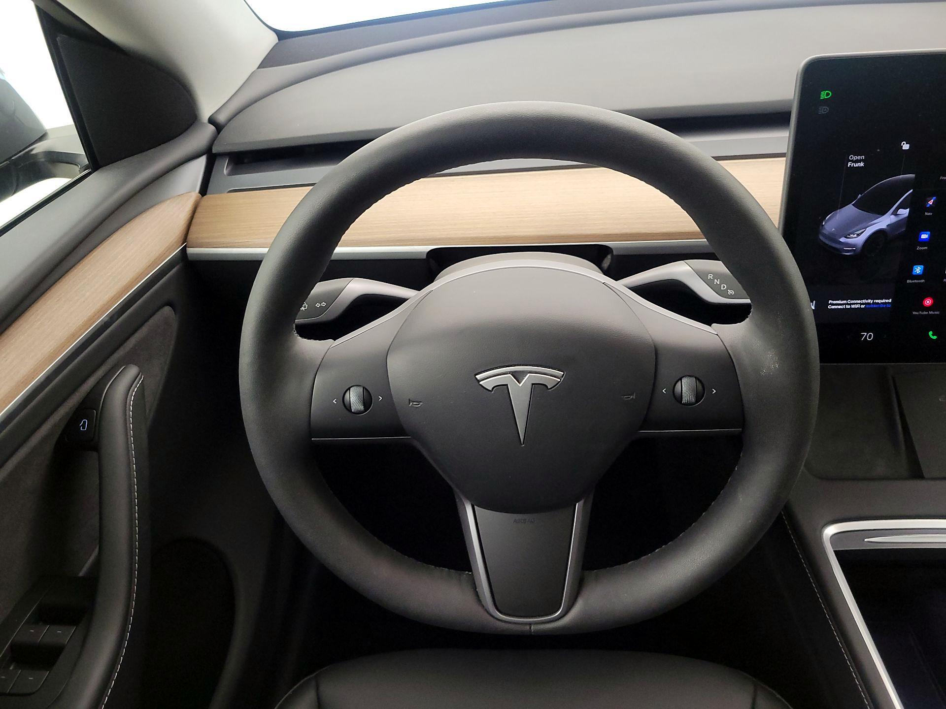 Thumbnail: 2024 Tesla Model Y - 10
