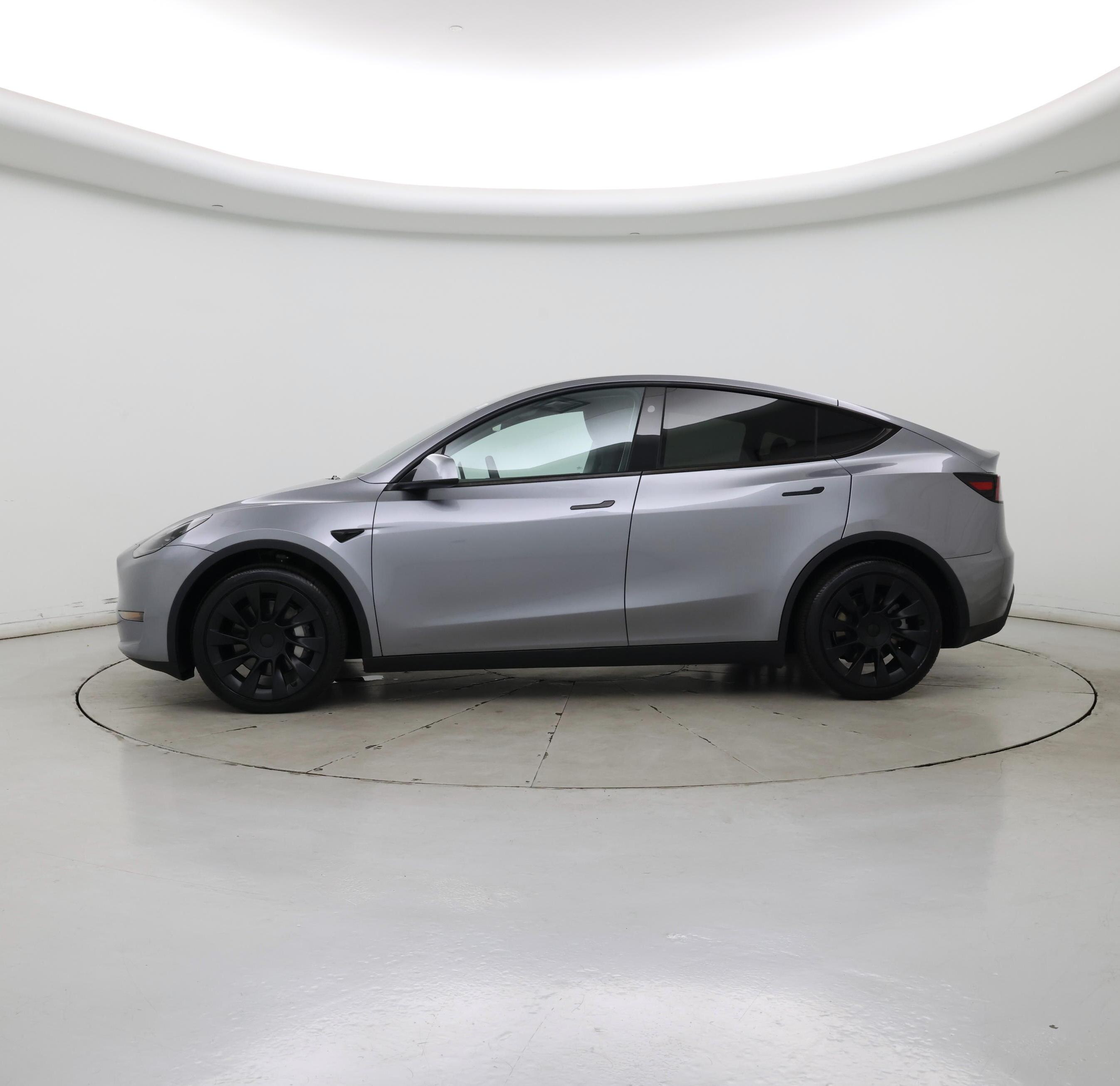 Thumbnail: 2024 Tesla Model Y - 3