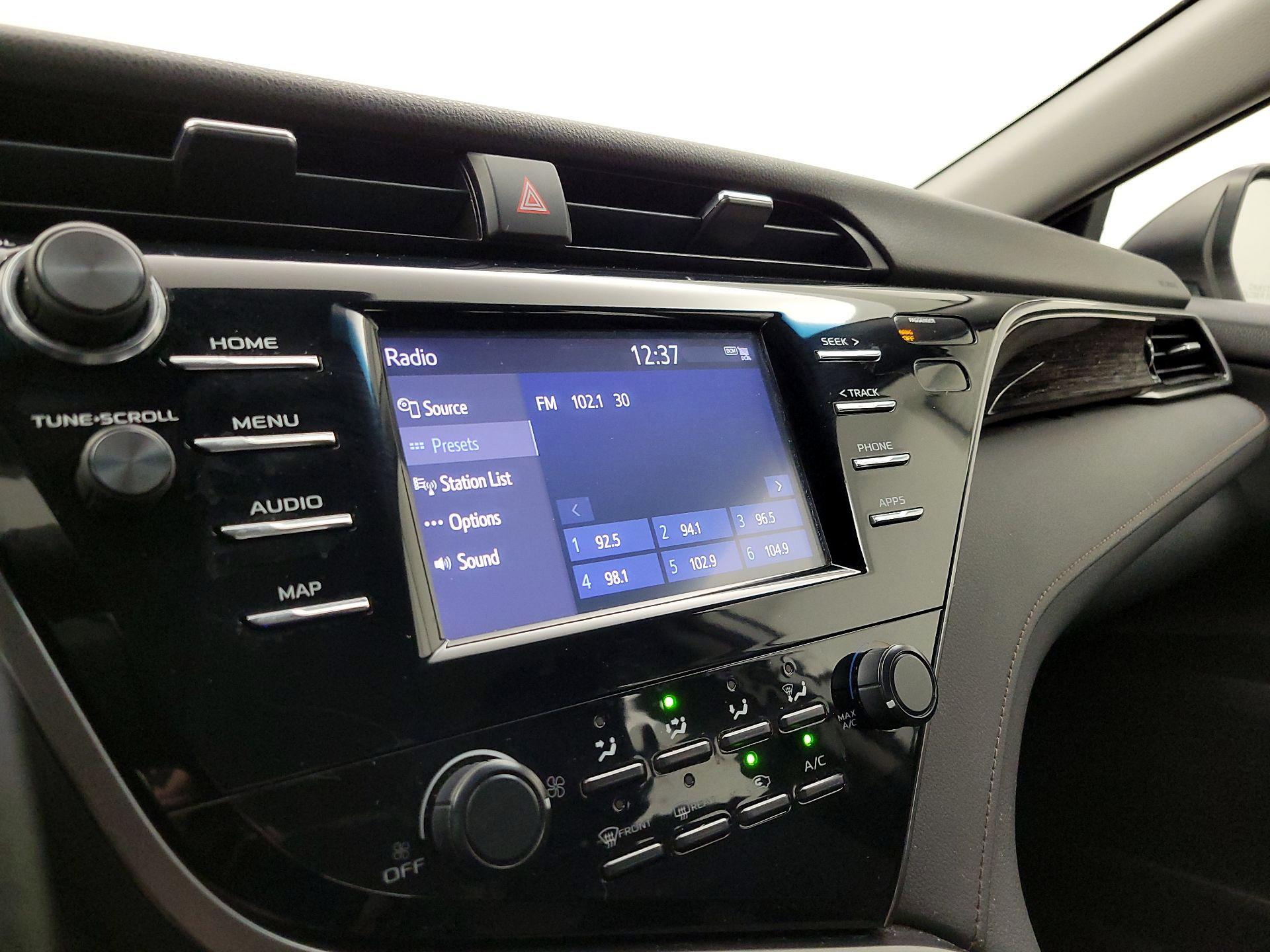 Thumbnail: 2019 Toyota Camry - 15