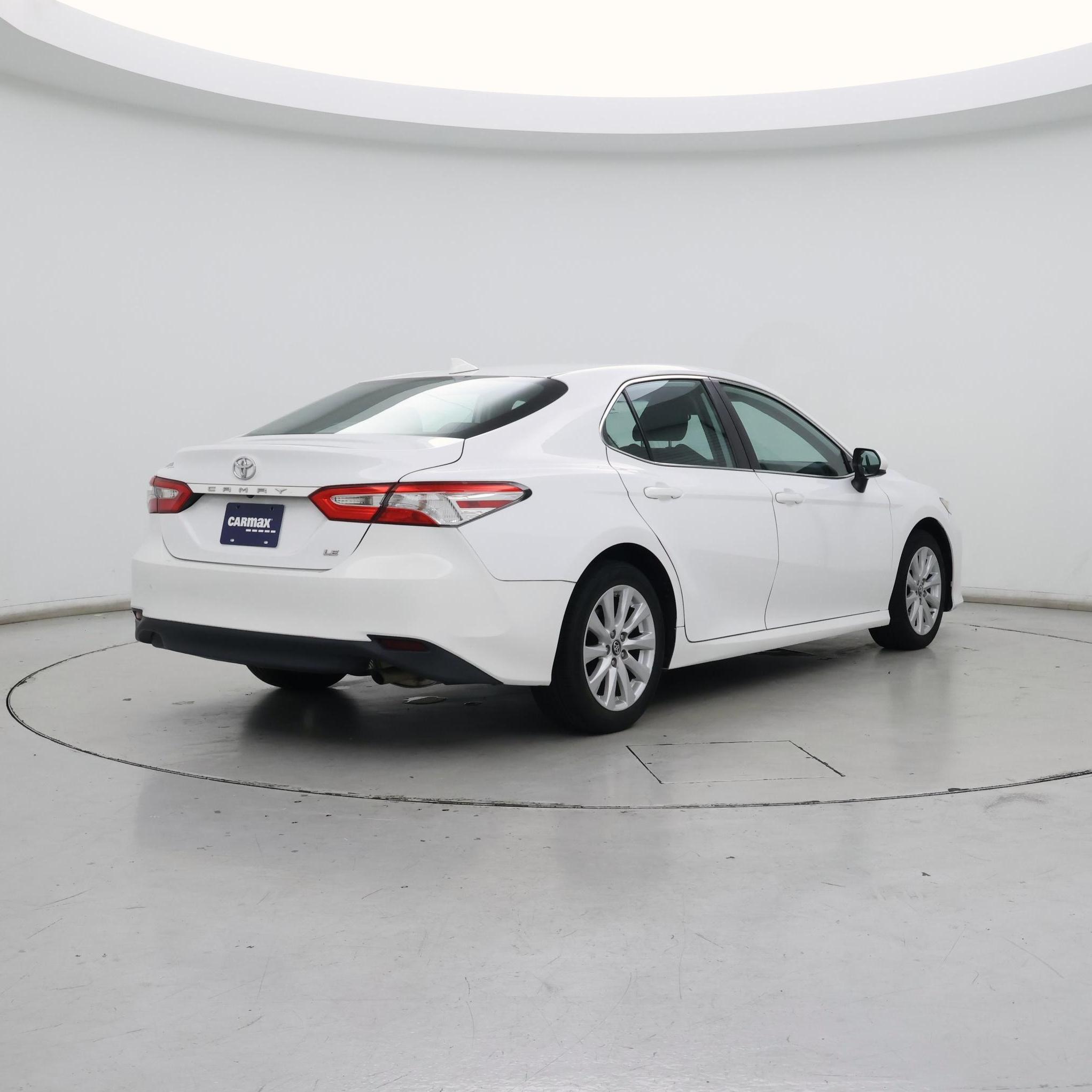 Thumbnail: 2019 Toyota Camry - 8