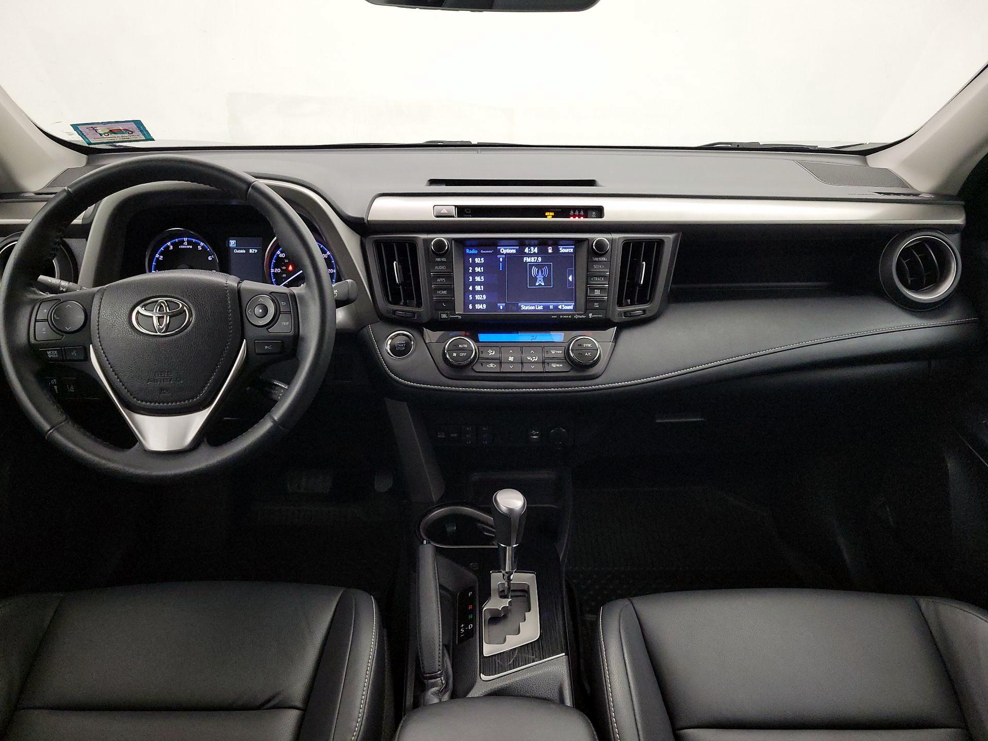 Thumbnail: 2017 Toyota RAV4 - 9