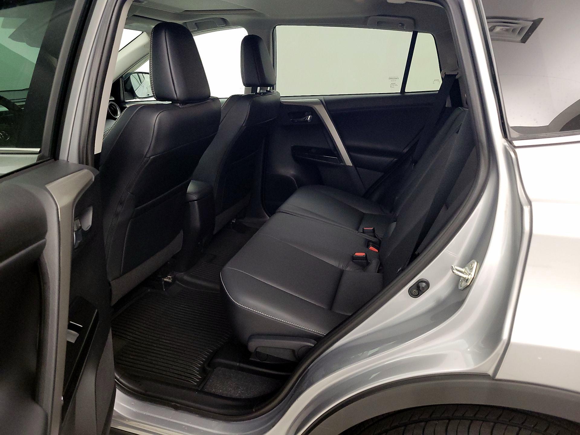 Thumbnail: 2017 Toyota RAV4 - 18