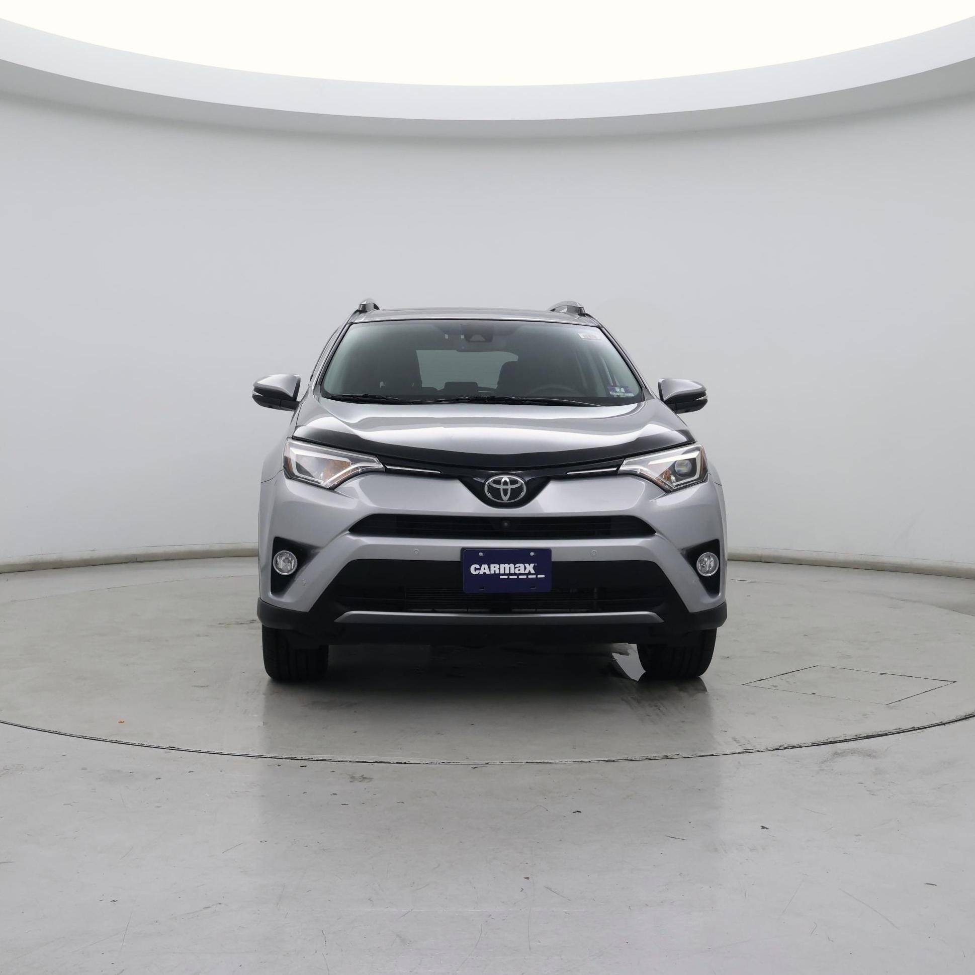Thumbnail: 2017 Toyota RAV4 - 5