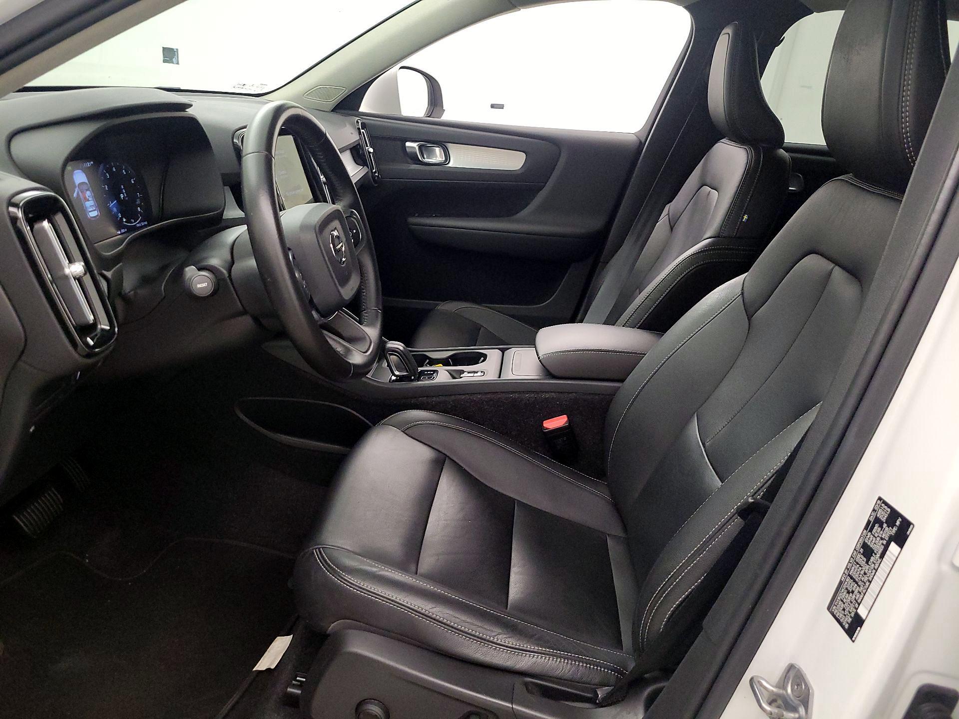 Thumbnail: 2019 Volvo XC40 - 11