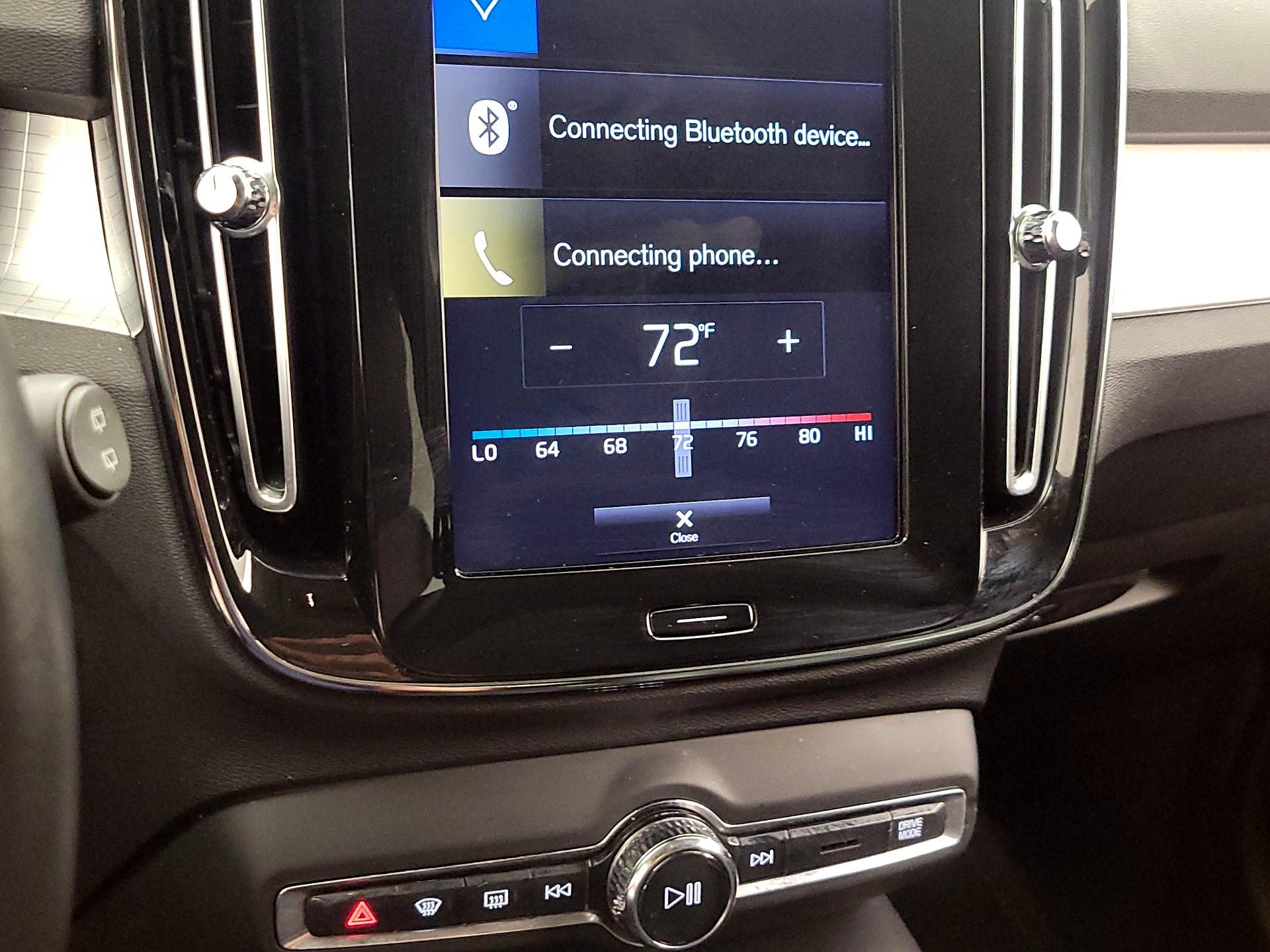 Thumbnail: 2019 Volvo XC40 - 16