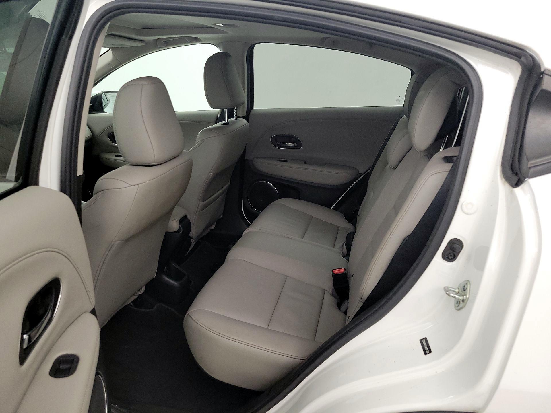 Thumbnail: 2018 Honda HR-V - 18