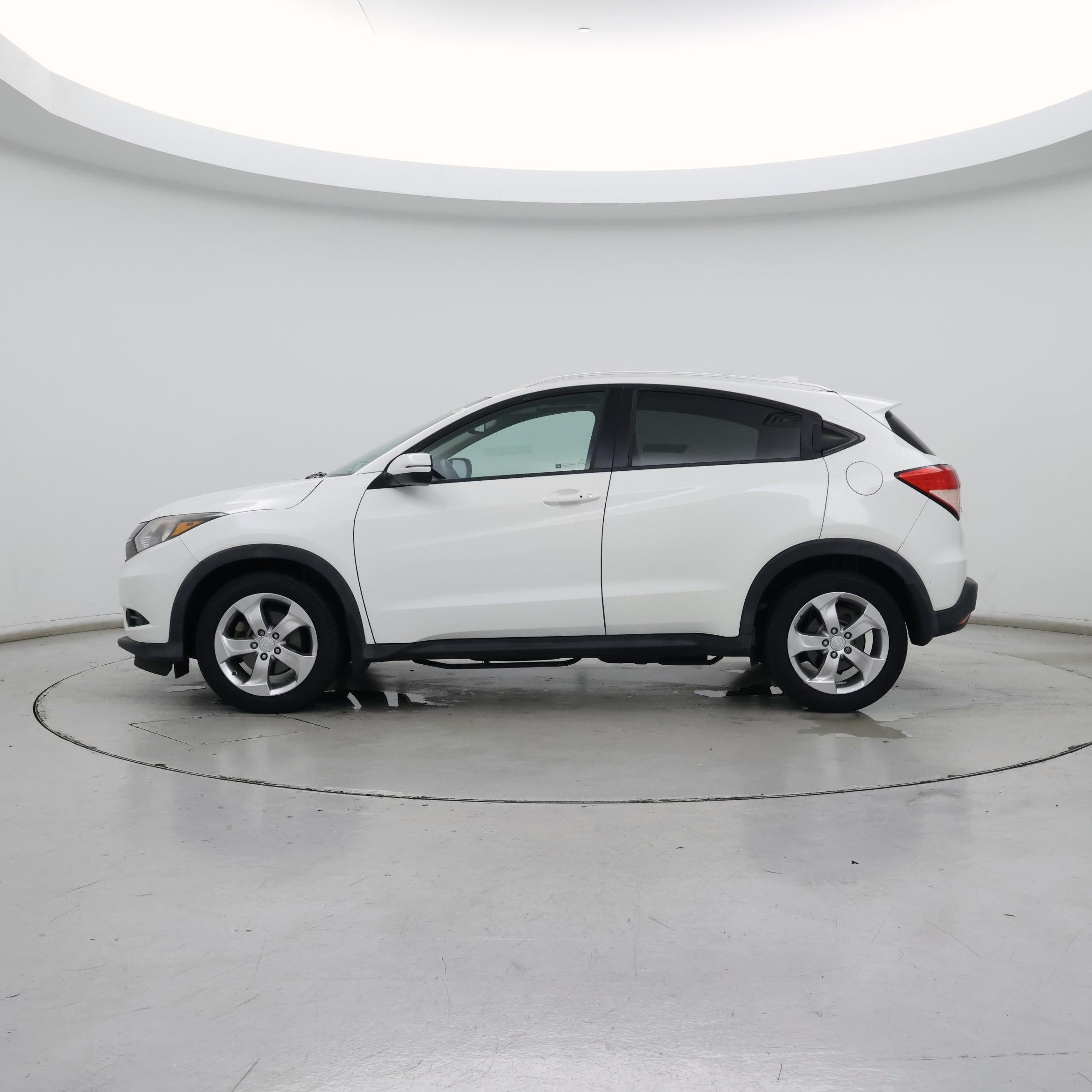 Thumbnail: 2018 Honda HR-V - 3