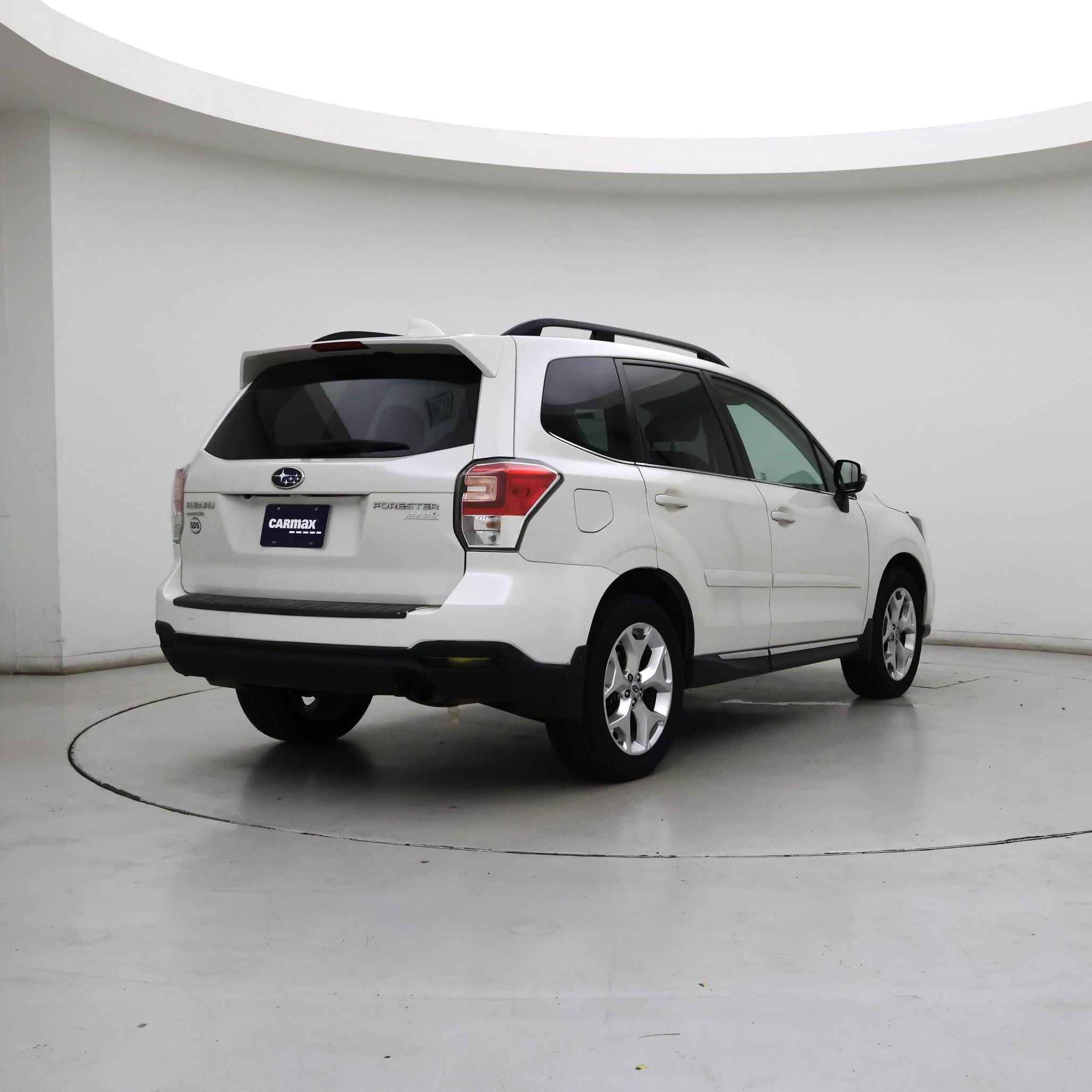 Thumbnail: 2017 Subaru Forester - 8