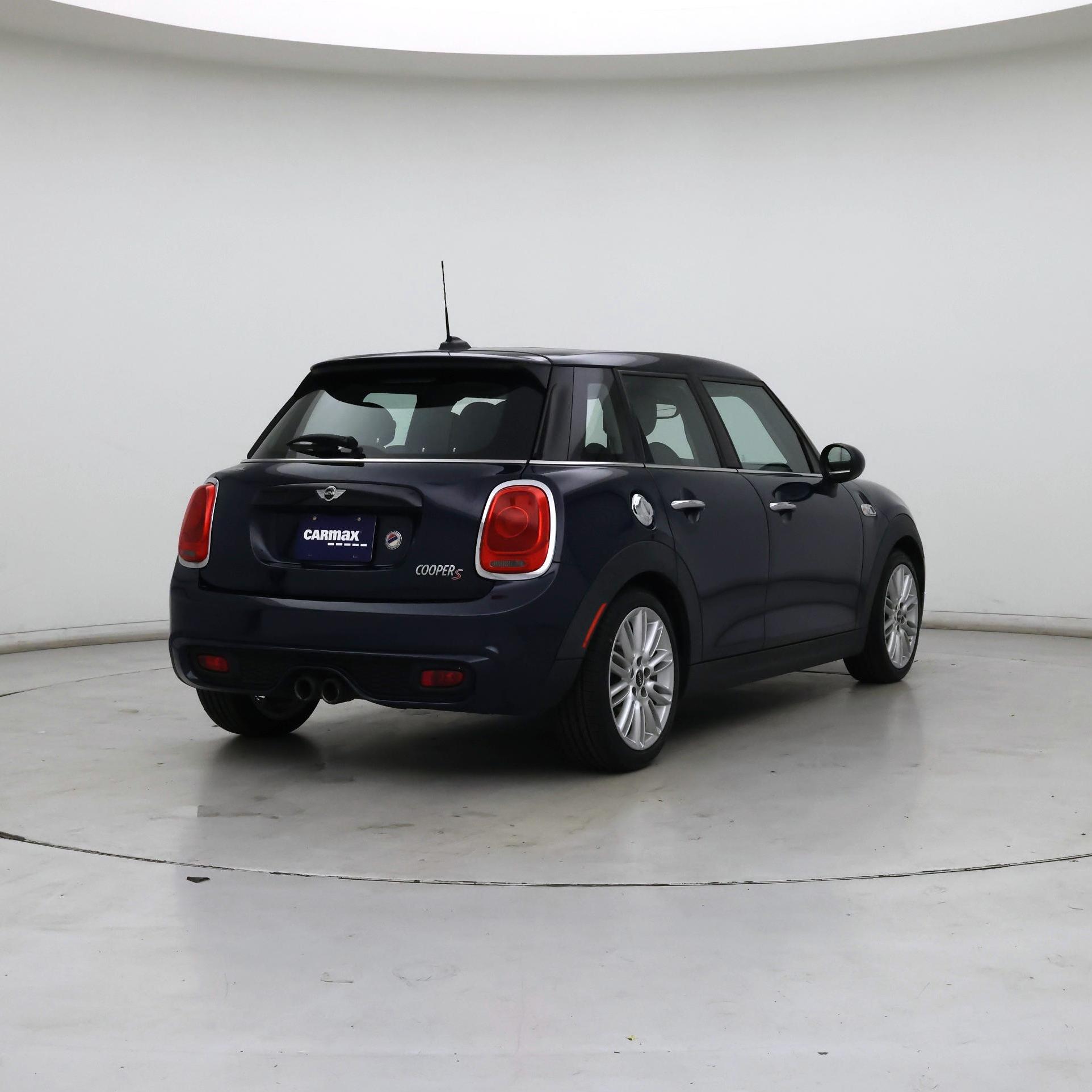 Thumbnail: 2016 MINI Cooper Hardtop - 8