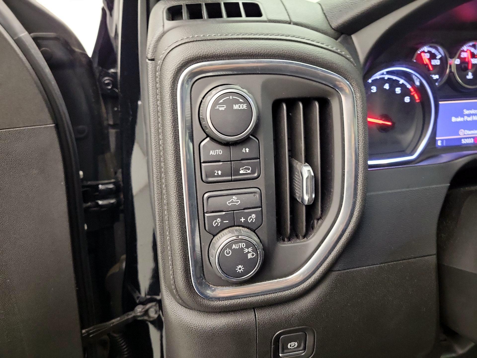 Thumbnail: 2020 Chevrolet Silverado 1500 - 13