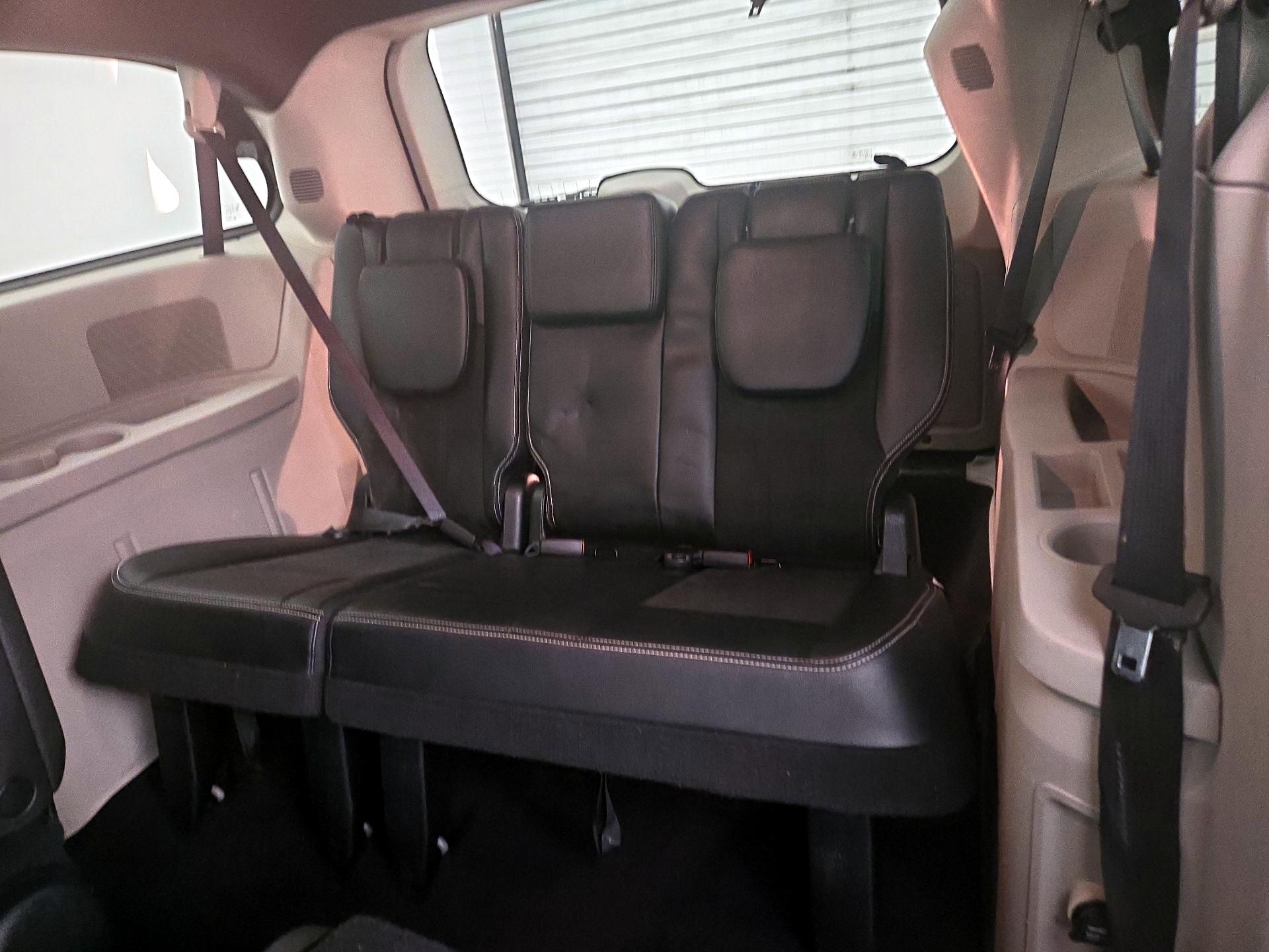 Thumbnail: 2019 Dodge Grand Caravan - 19