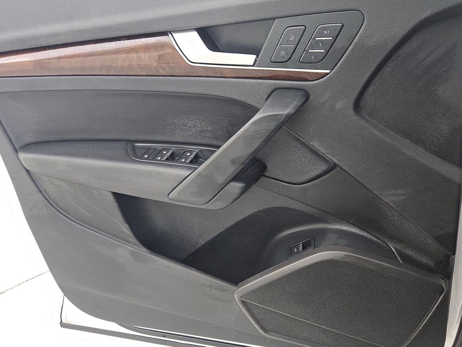 Thumbnail: 2018 Audi Q5 - 12