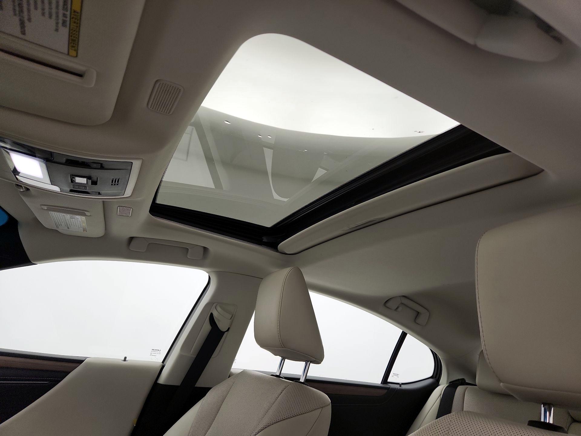 Thumbnail: 2023 Lexus ES - 19