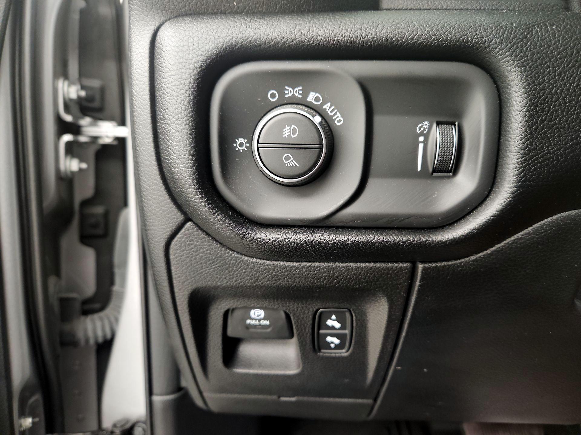 Thumbnail: 2021 RAM 1500 - 13