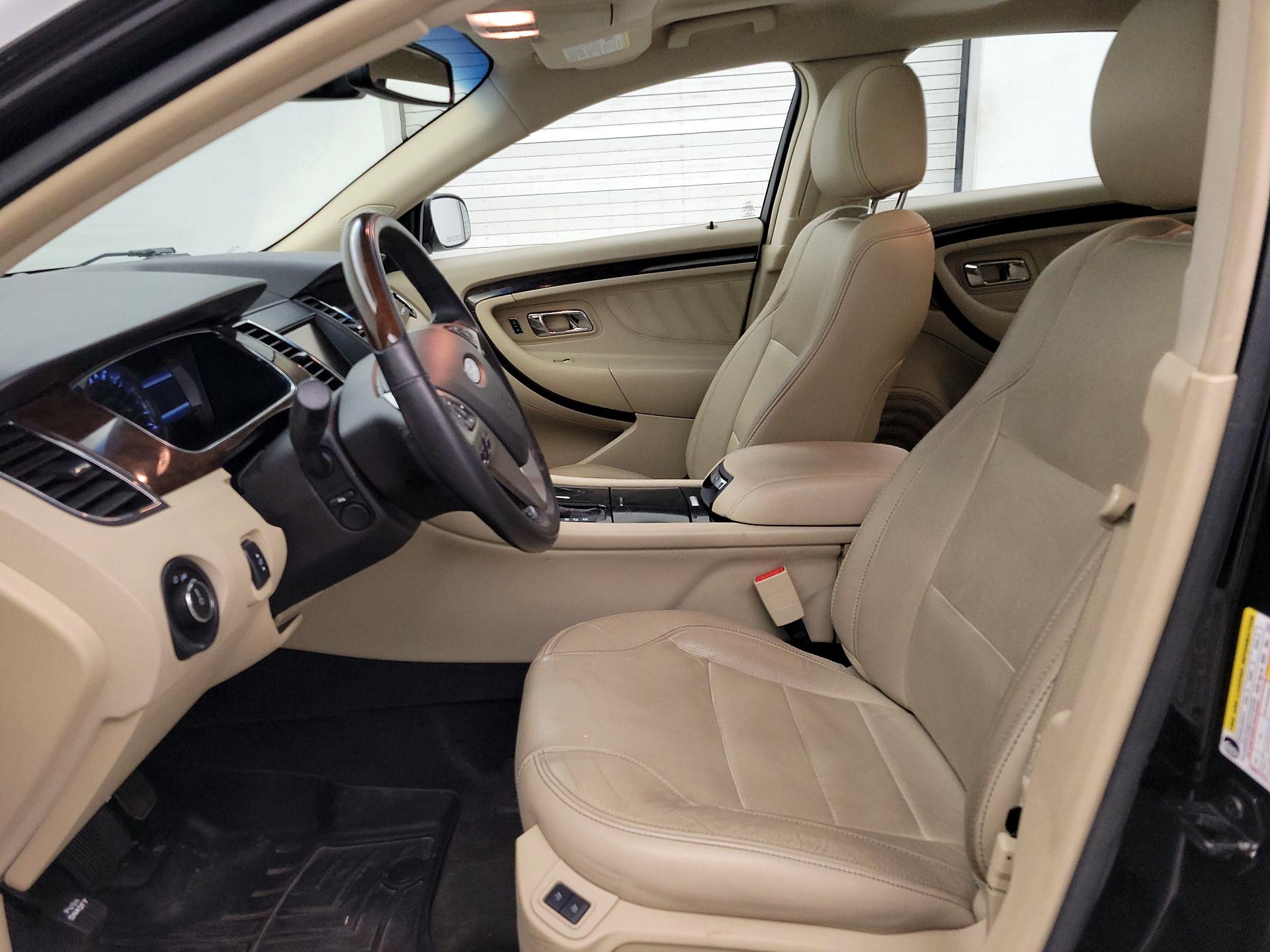 Thumbnail: 2015 Ford Taurus - 11