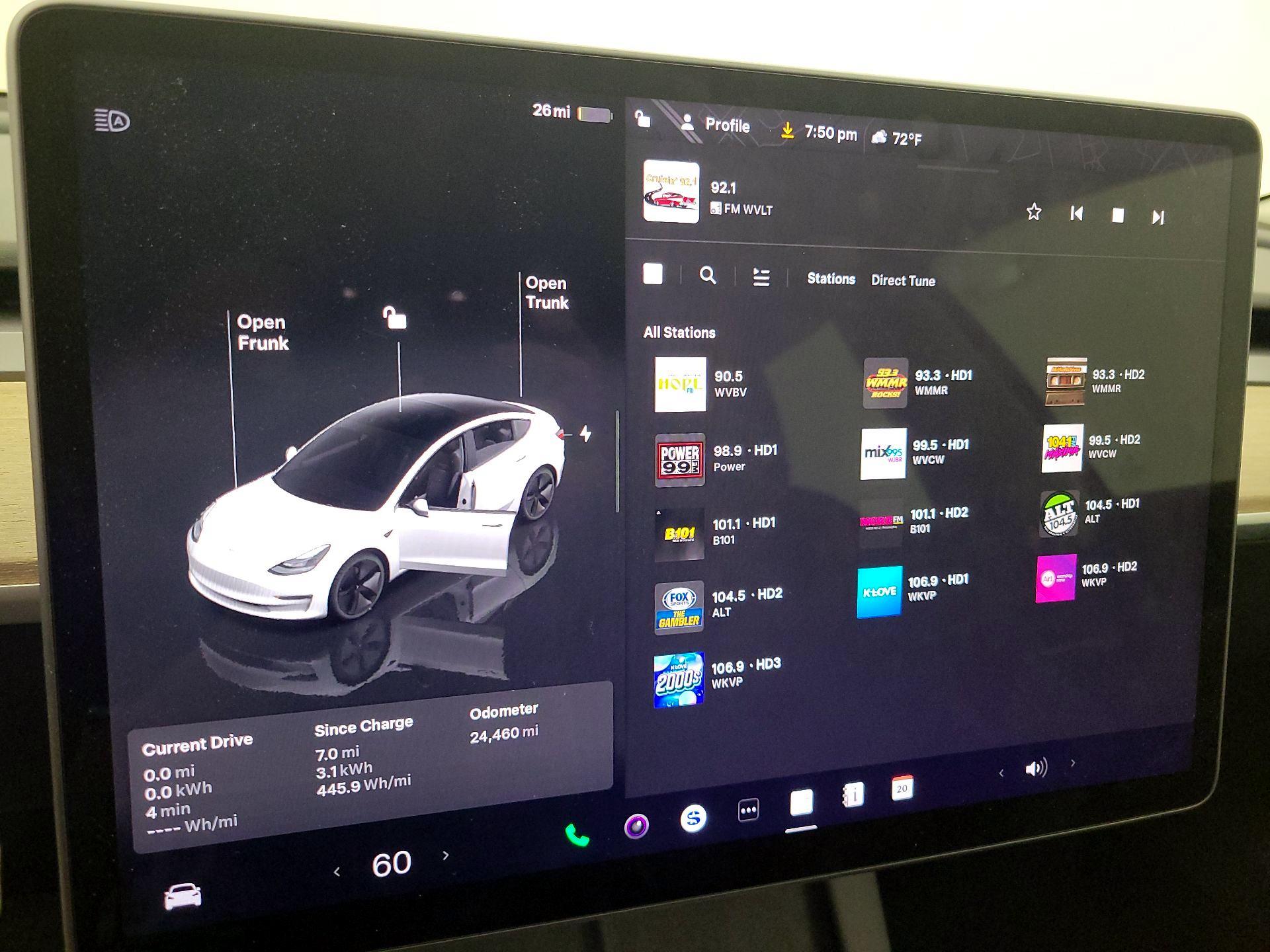 Thumbnail: 2022 Tesla Model 3 - 15