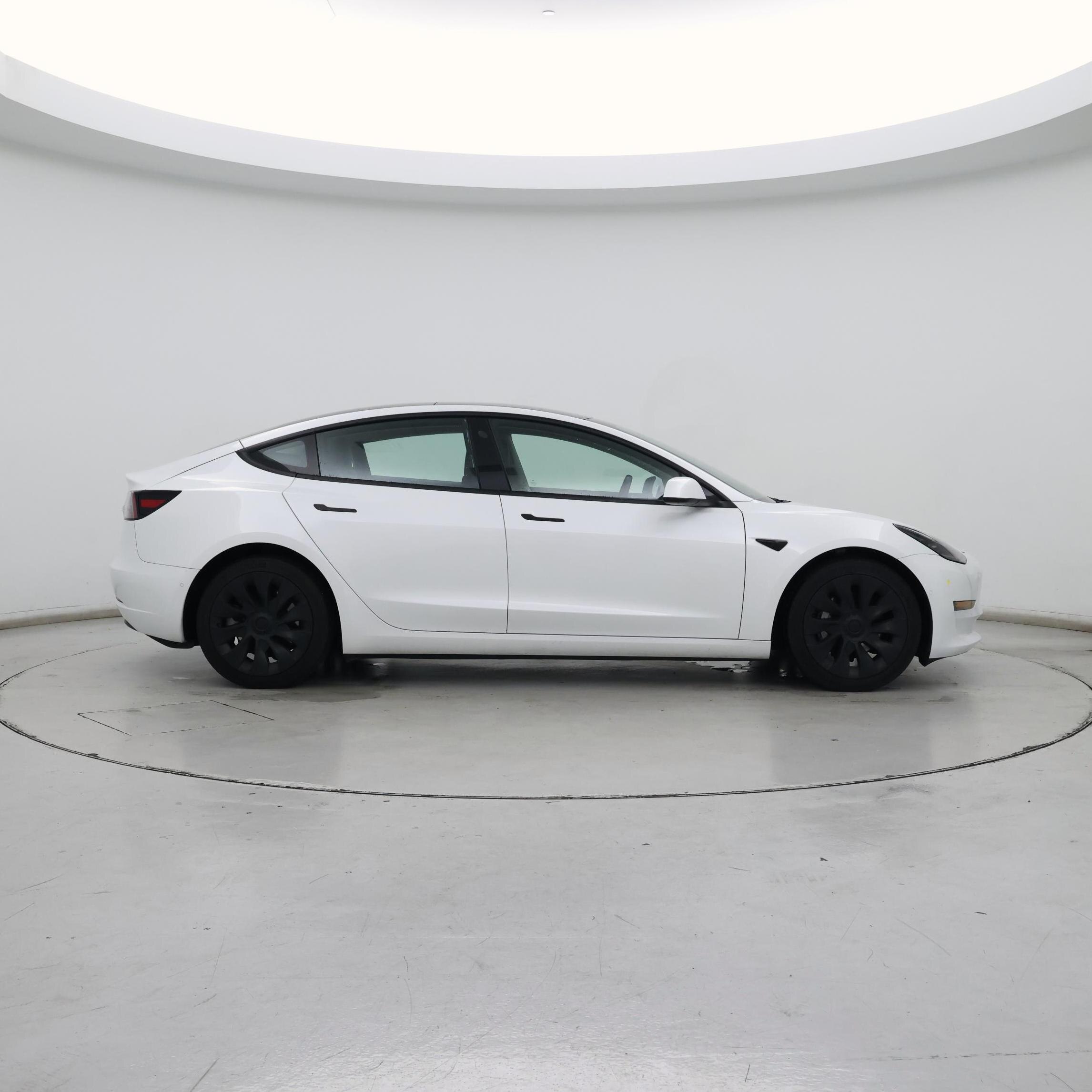 Thumbnail: 2022 Tesla Model 3 - 7