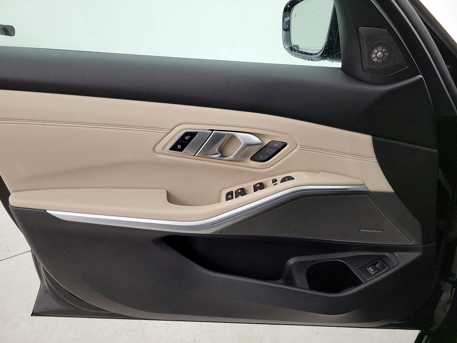 Thumbnail: 2020 BMW 3 Series - 12