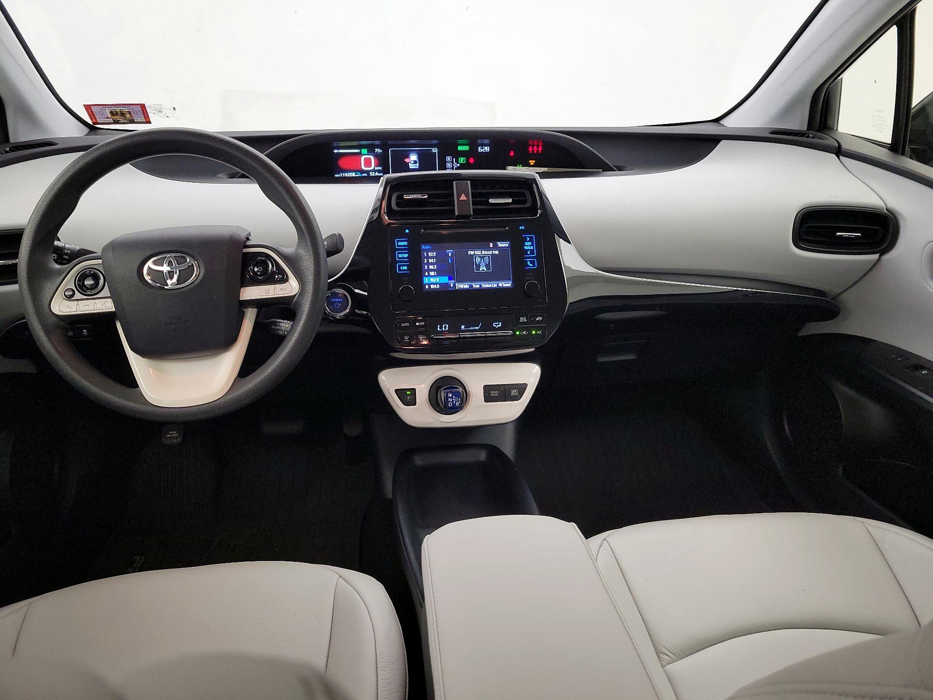 Thumbnail: 2017 Toyota Prius - 9
