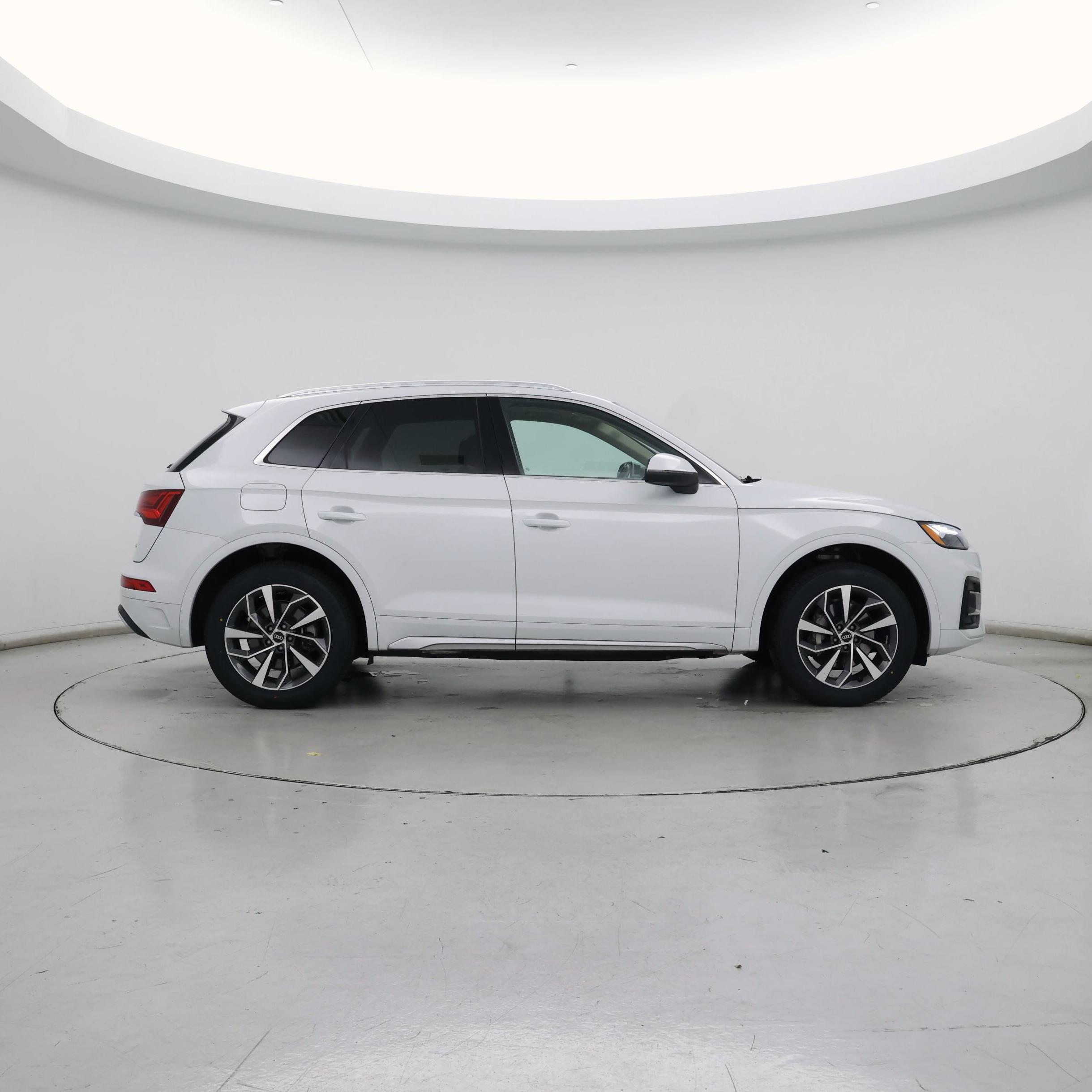 Thumbnail: 2021 Audi Q5 - 7