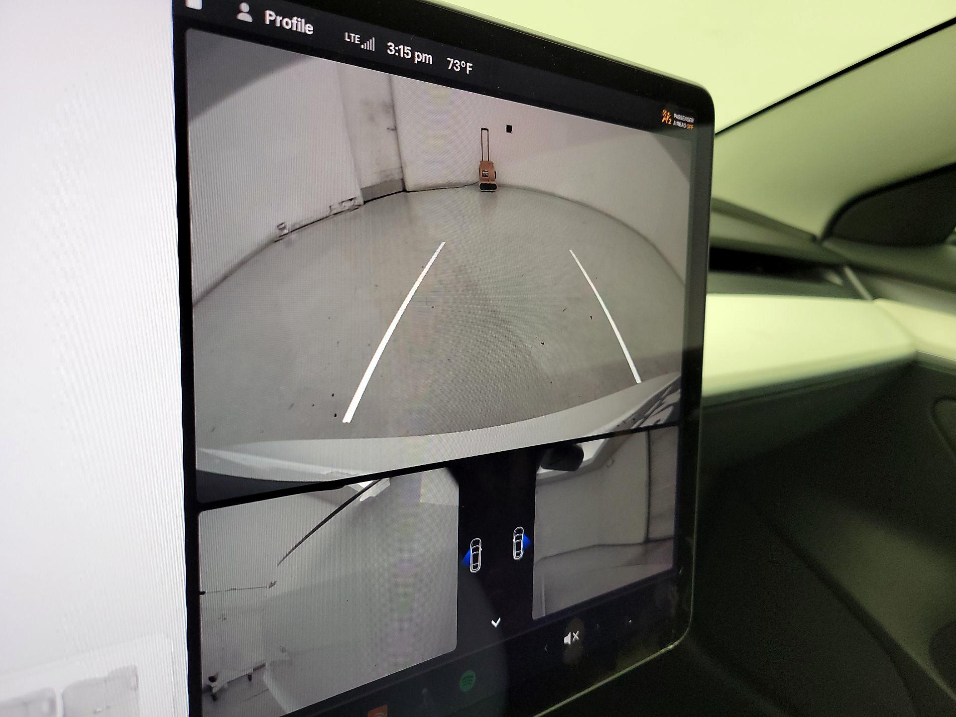 Thumbnail: 2022 Tesla Model 3 - 14