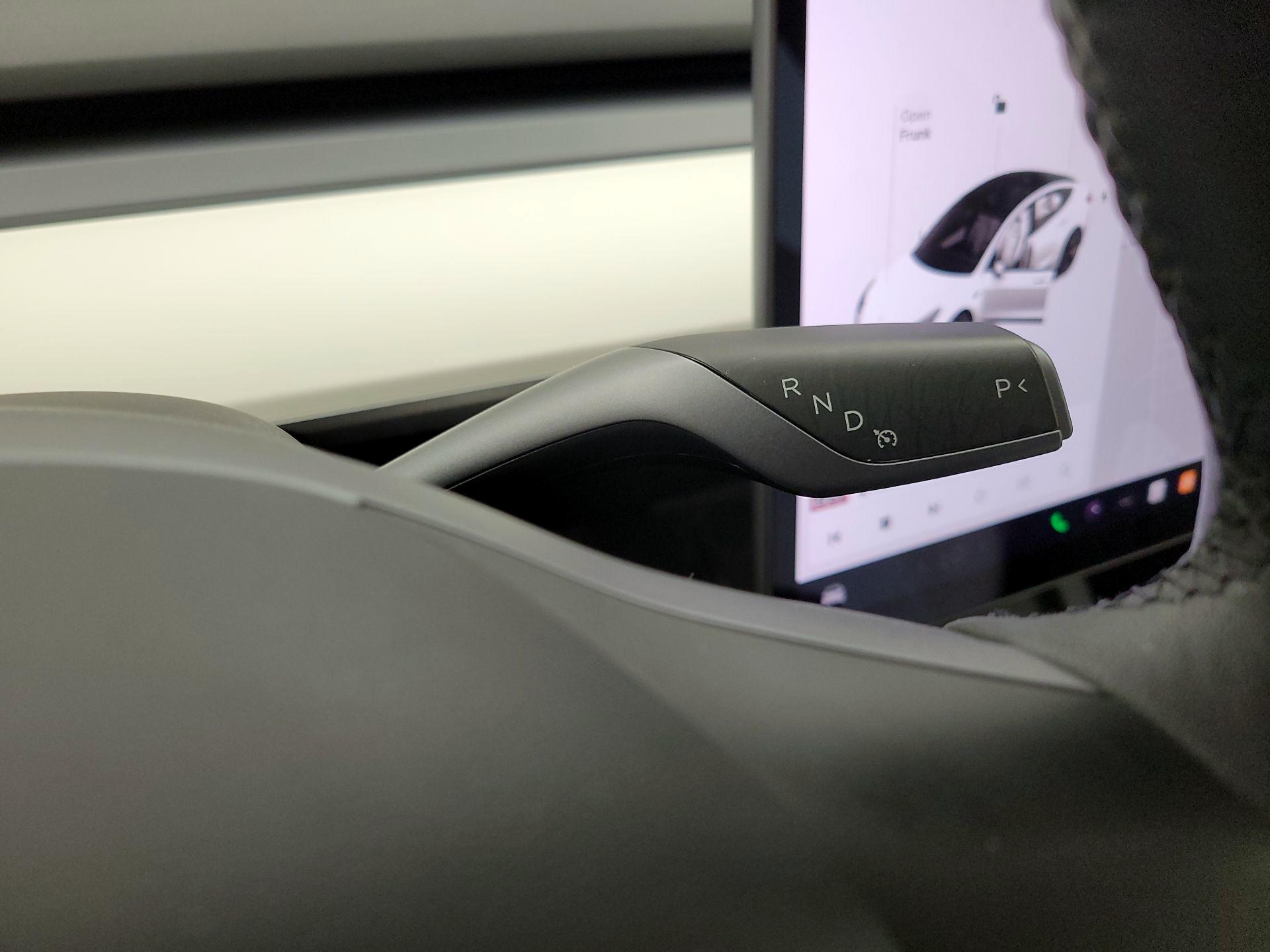 Thumbnail: 2022 Tesla Model 3 - 17