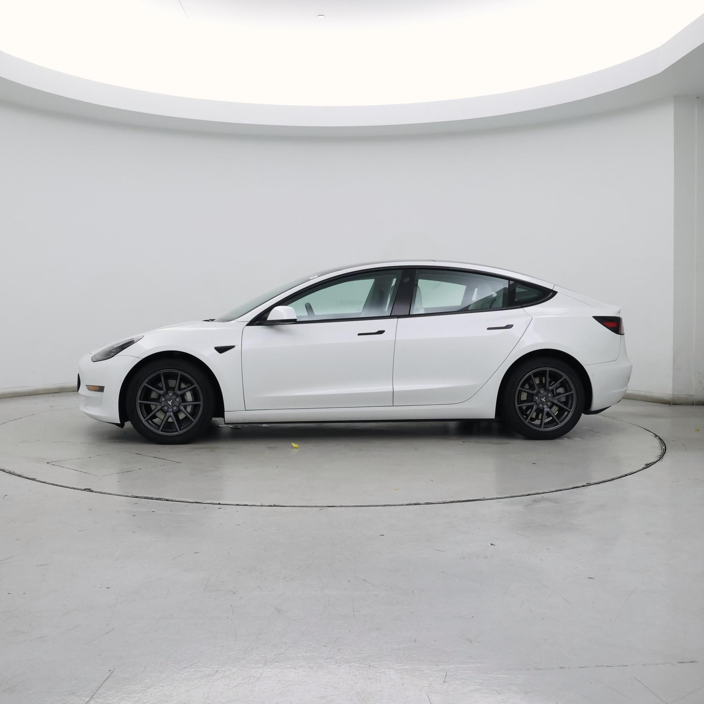 Thumbnail: 2022 Tesla Model 3 - 3