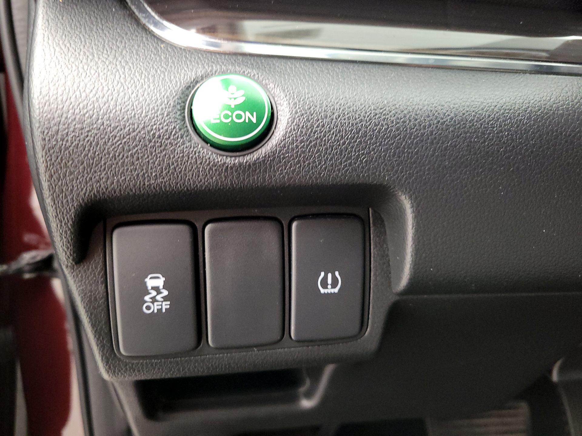 Thumbnail: 2016 Honda CR-V - 13