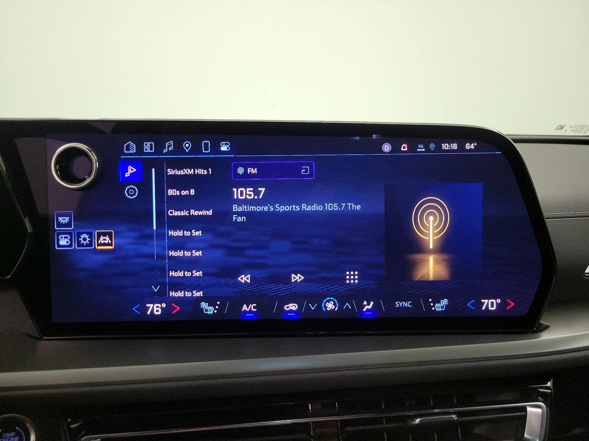 Thumbnail: 2025 Chevrolet Traverse - 16