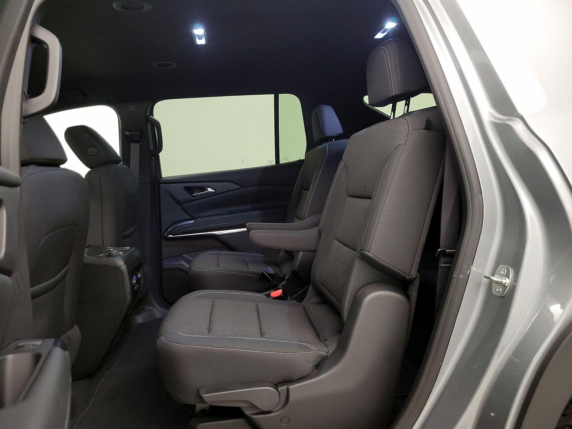 Thumbnail: 2025 Chevrolet Traverse - 20