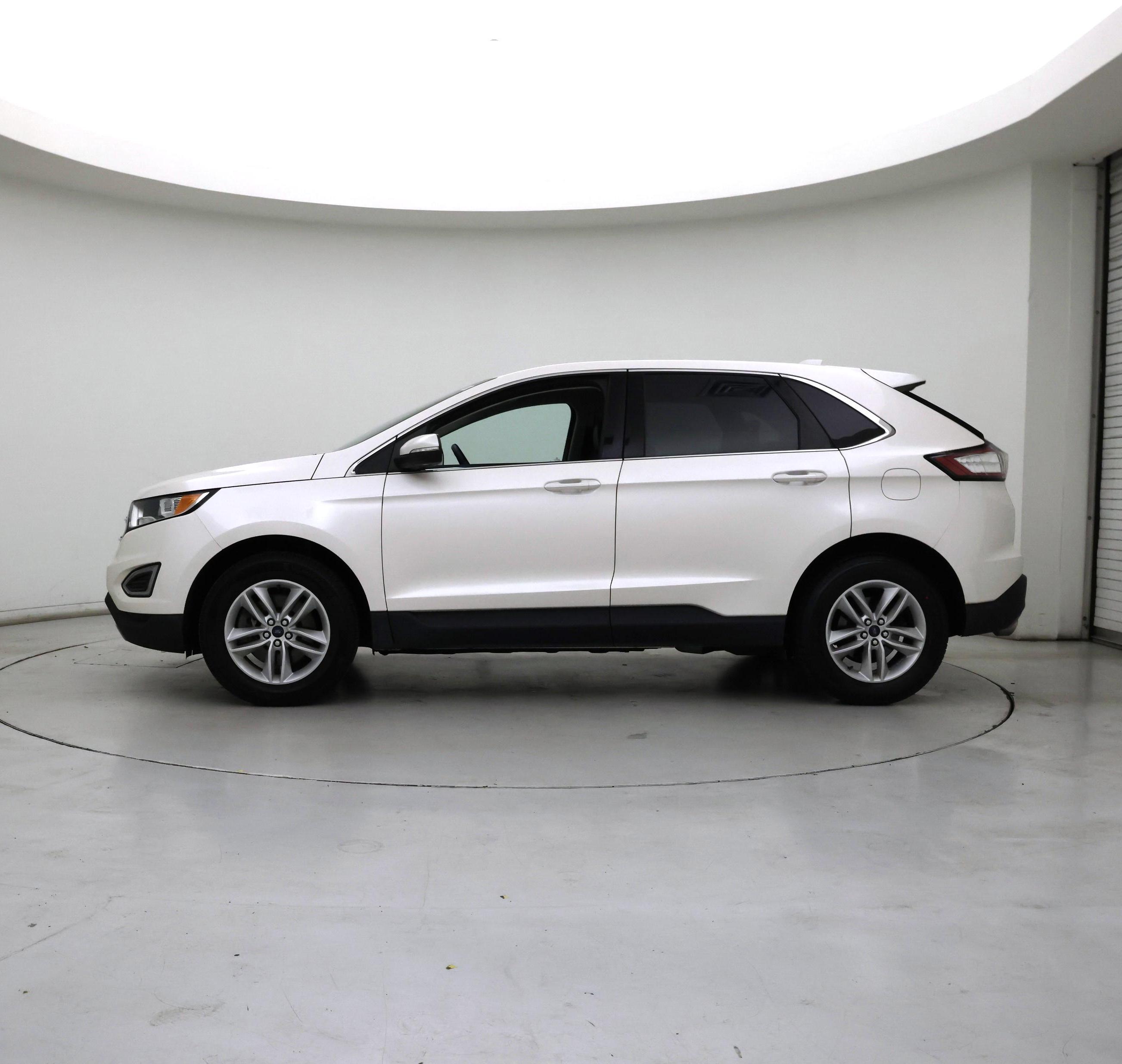 Thumbnail: 2017 Ford Edge - 3