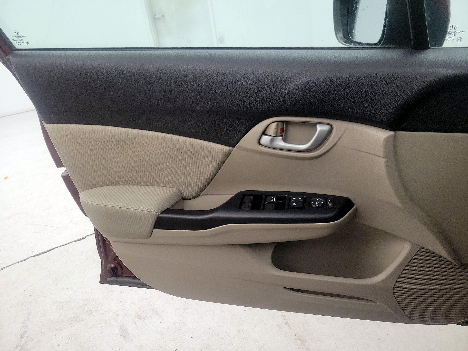 Thumbnail: 2014 Honda Civic - 12