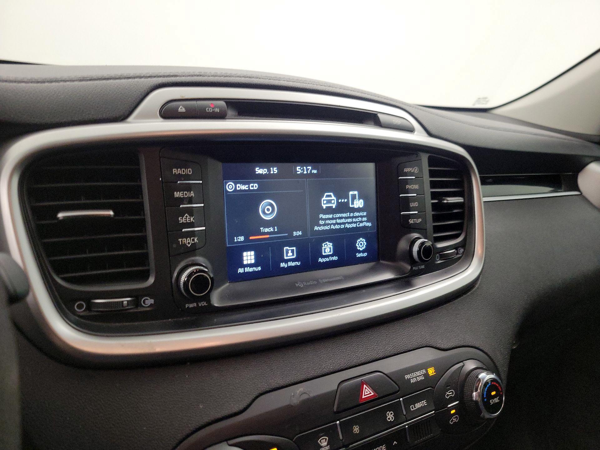 Thumbnail: 2018 Kia Sorento - 15