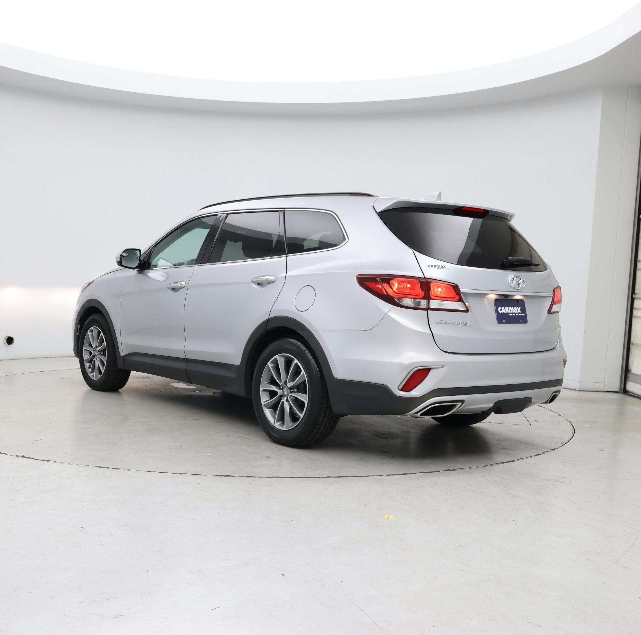Thumbnail: 2018 Hyundai Santa Fe - 2