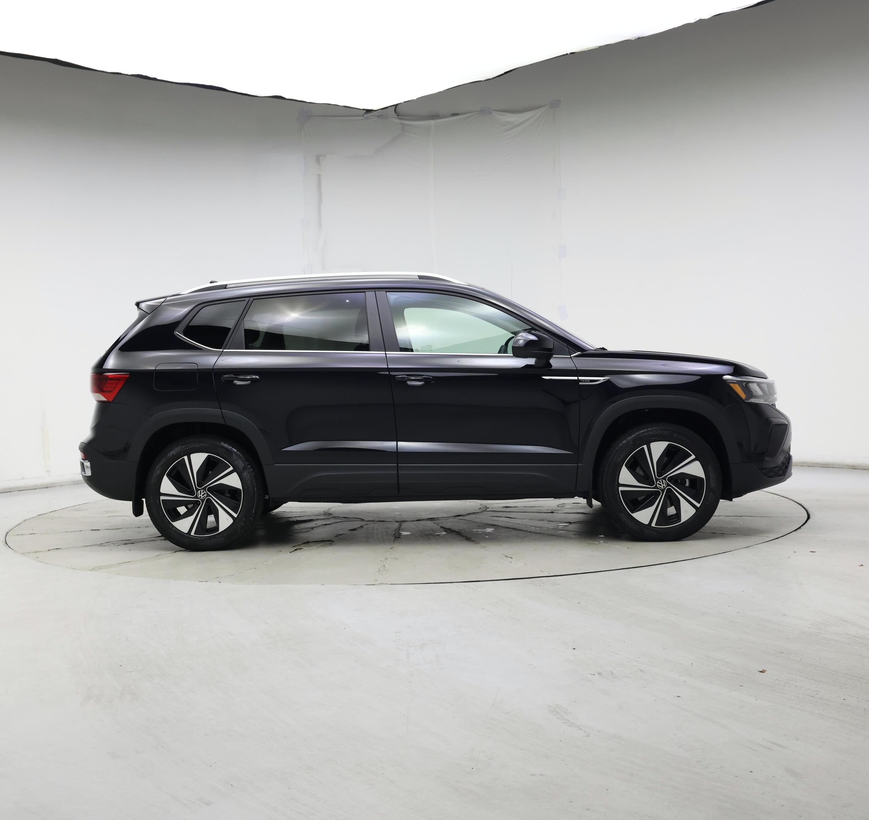 Thumbnail: 2024 Volkswagen Taos - 7